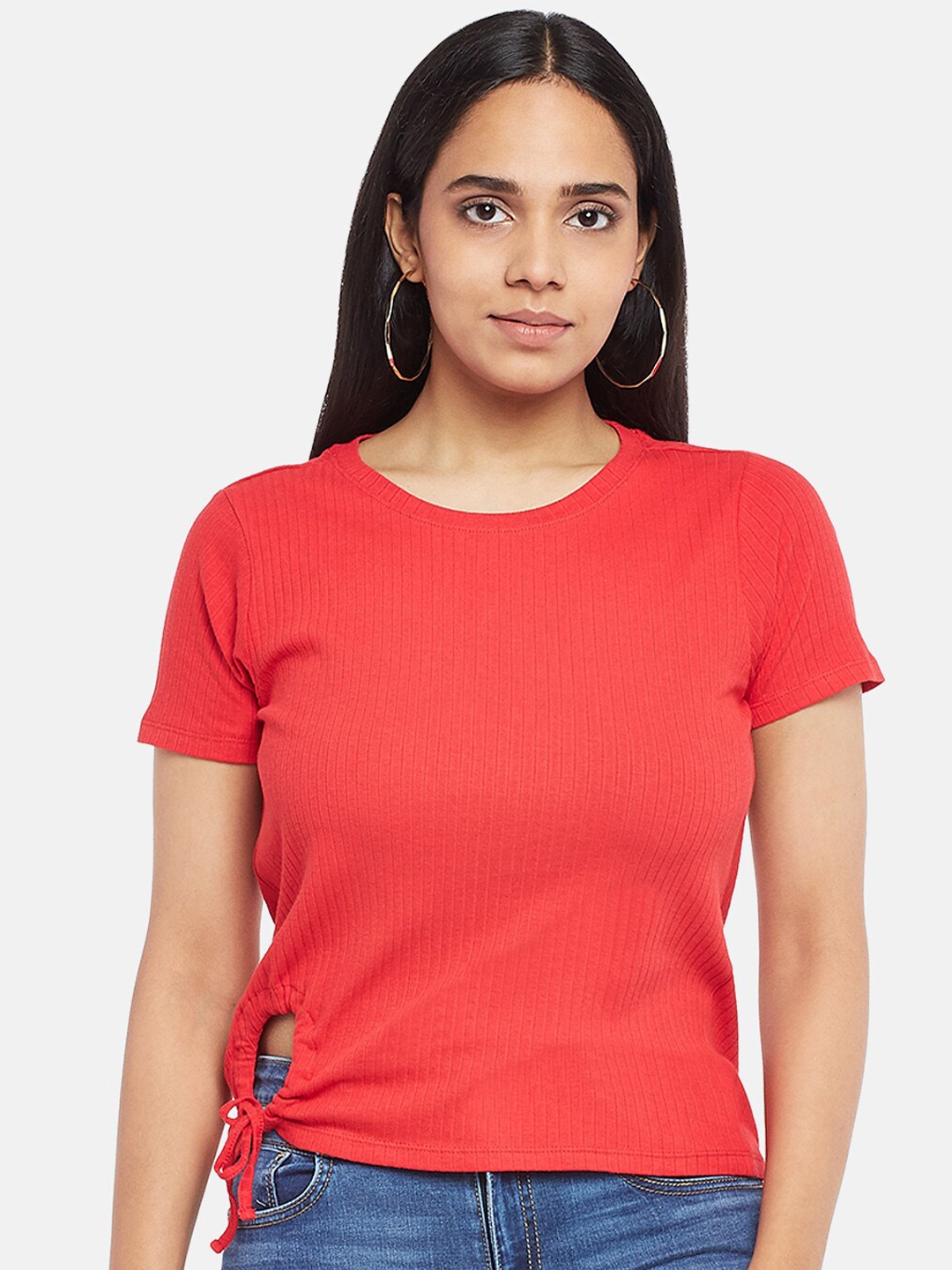 

People Women Red Solid Round Neck Regular Top