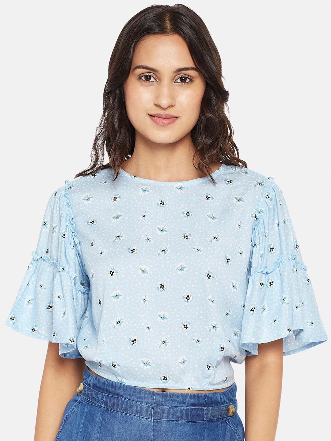 

People Women Blue & White Ditsy Printed Flared Sleeves Regular Crop Top