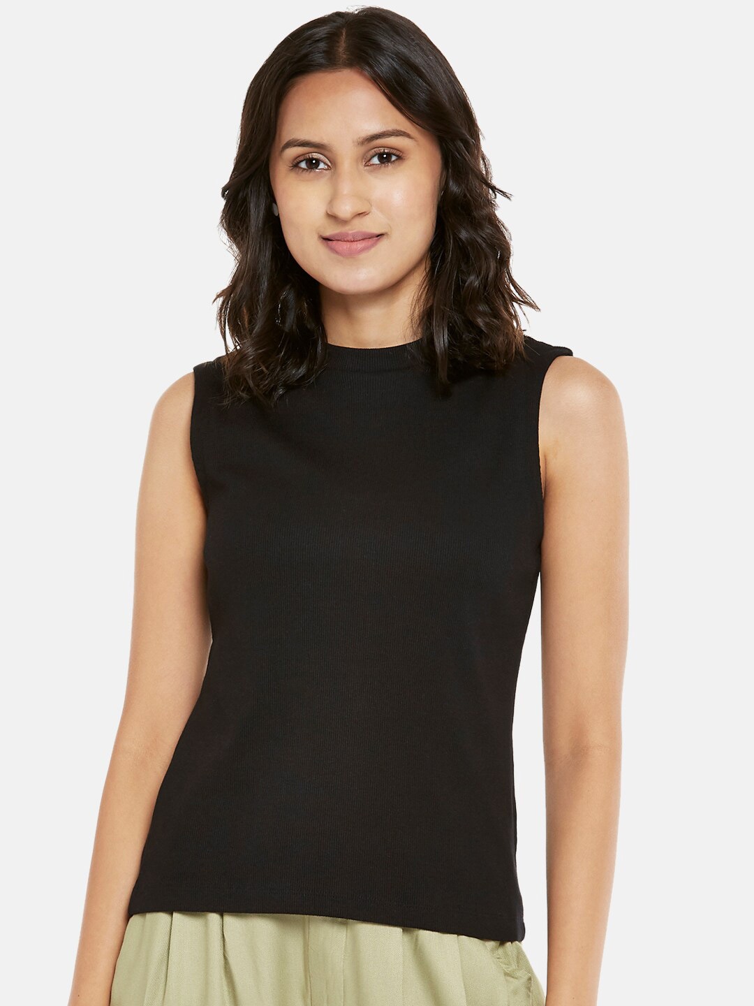 

People Women Black Solid Regular Top