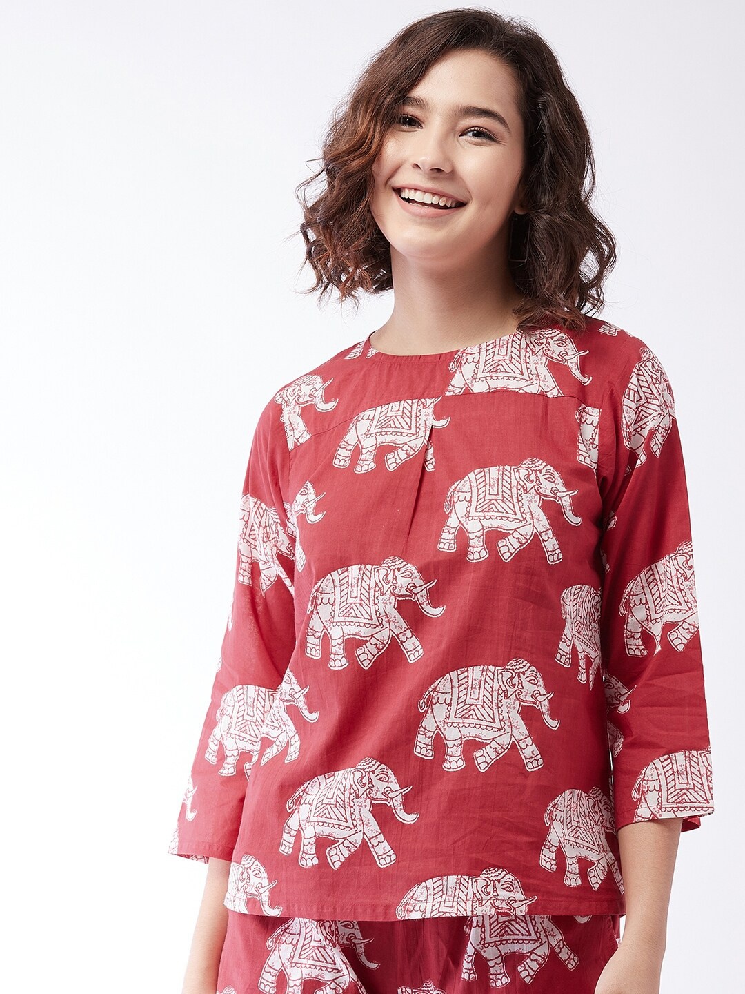 

InWeave Red Animal Printed Top