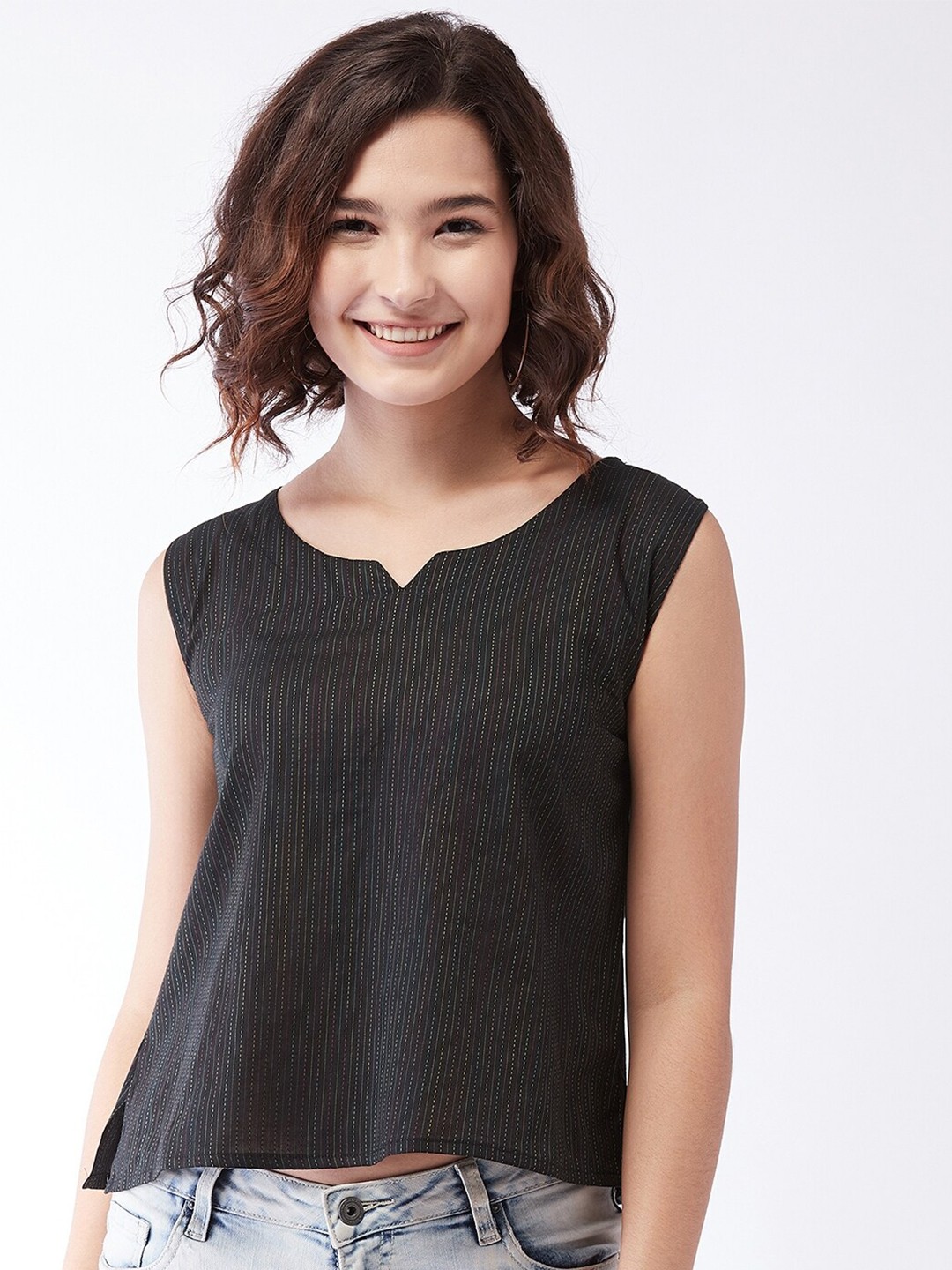 

InWeave Black Solid Crop Top