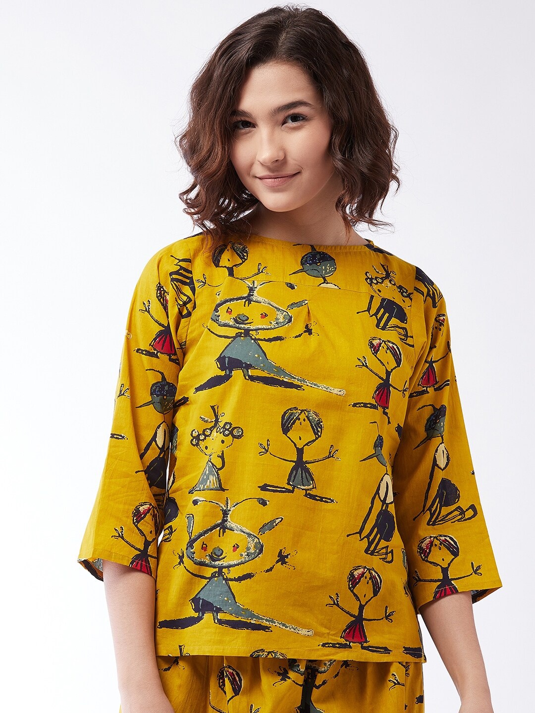

InWeave Mustard Graphic Regular Top