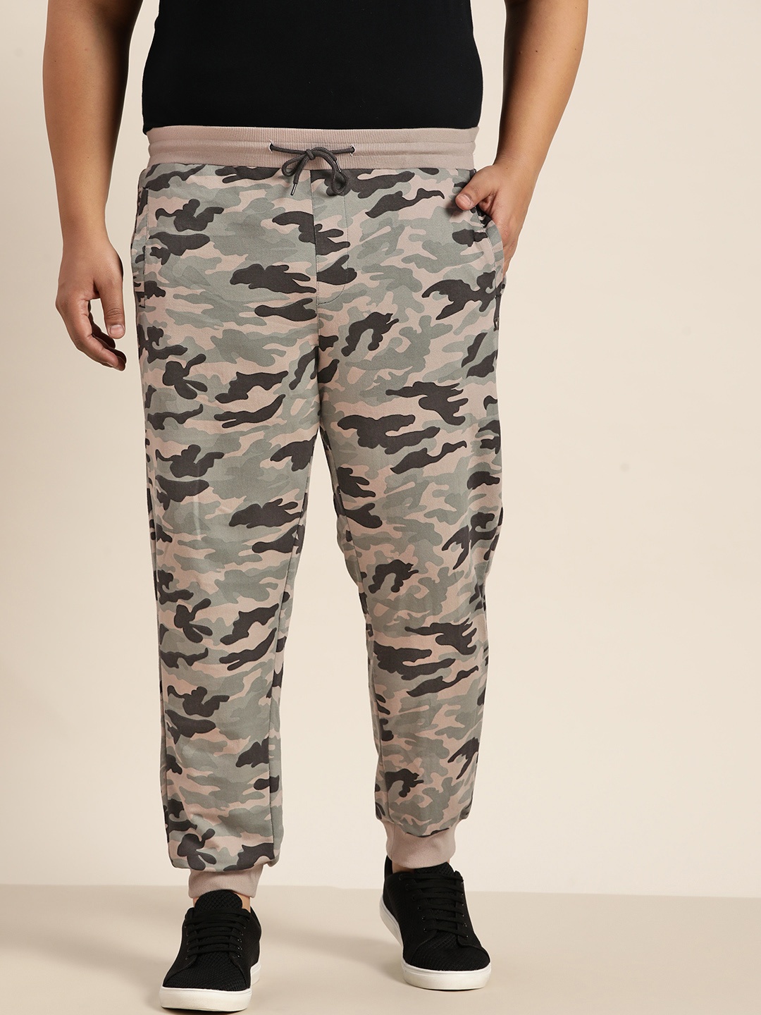 

Sztori Men Plus Size Beige & Green Camouflage Print Joggers
