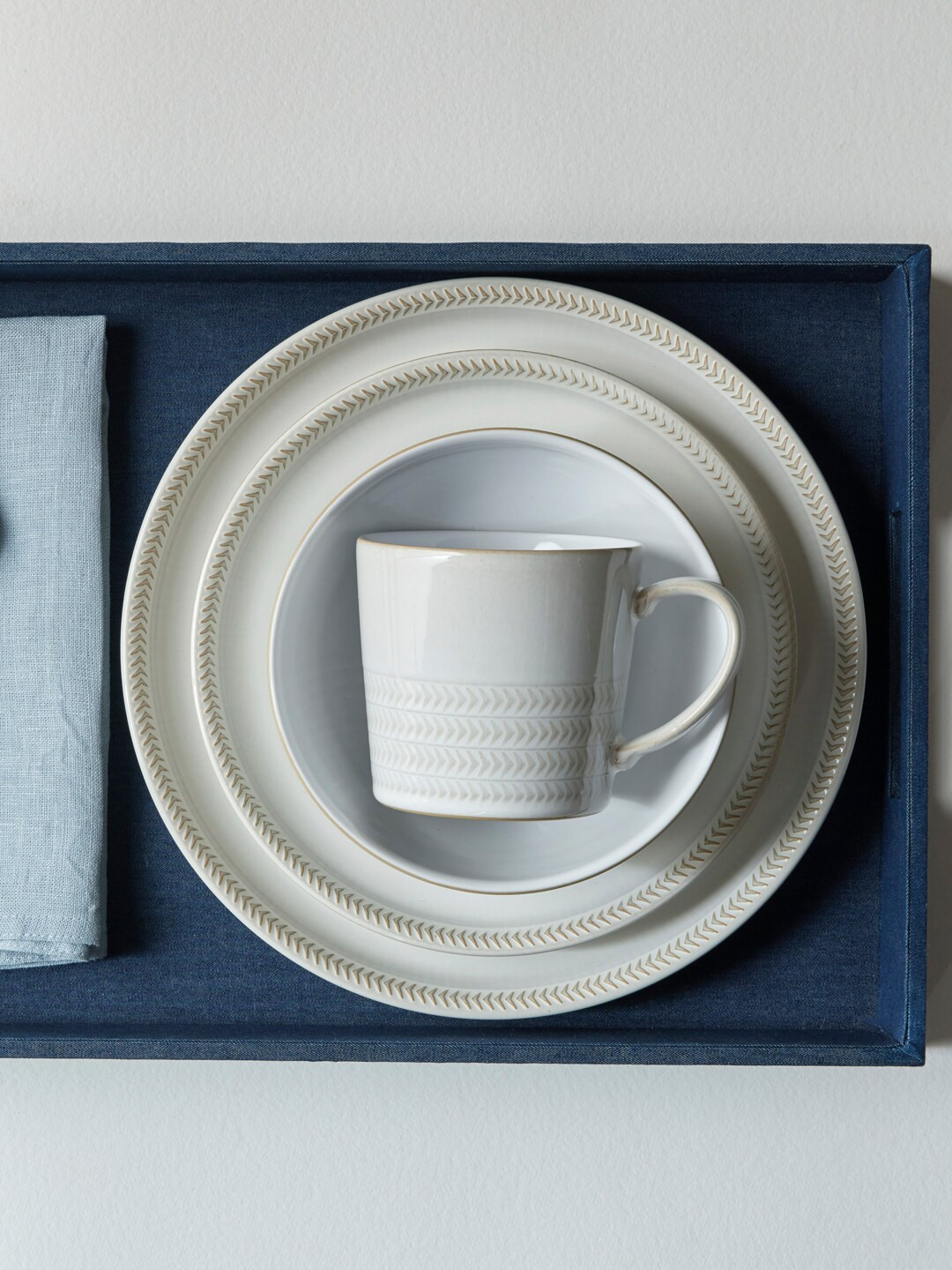 

Denby White Natural Canvas Textured Coupe Dinner Plate