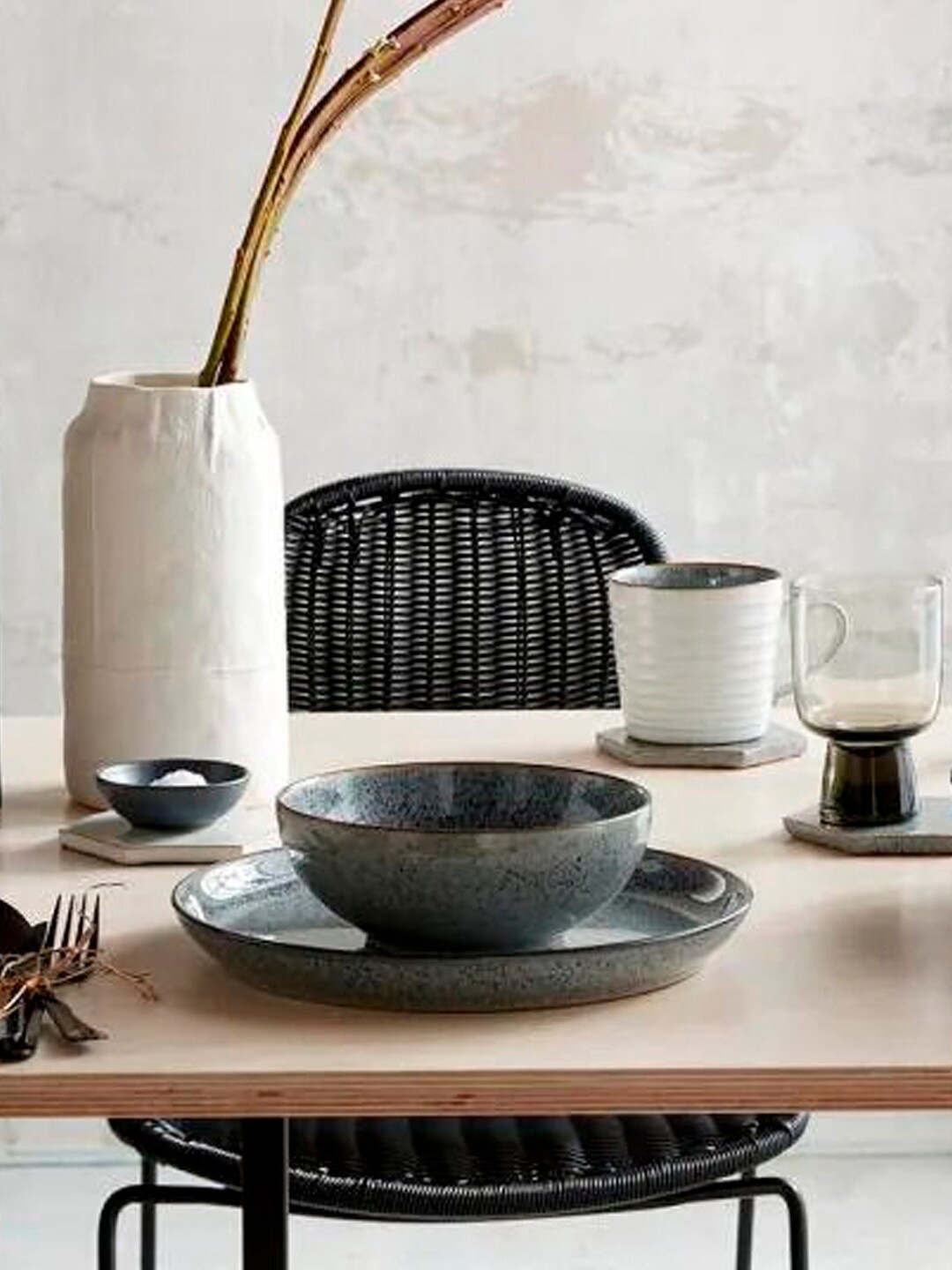 

Denby Grey Pieces Handcrafted Stoneware Glossy Bowls