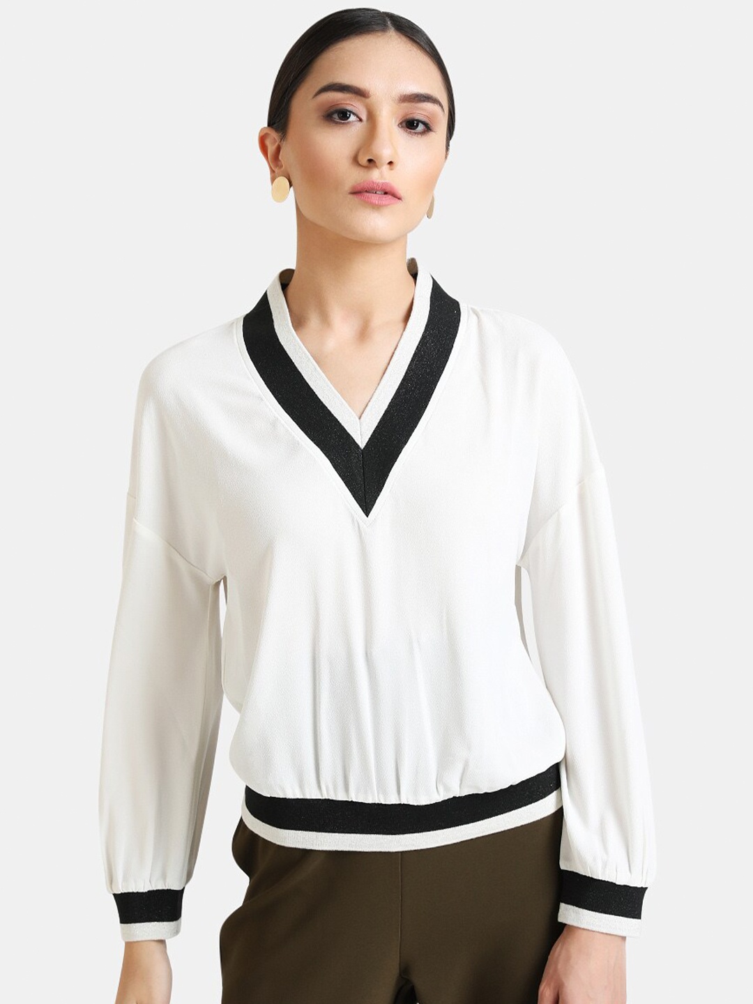 

Kazo Women White & Black Regular Top