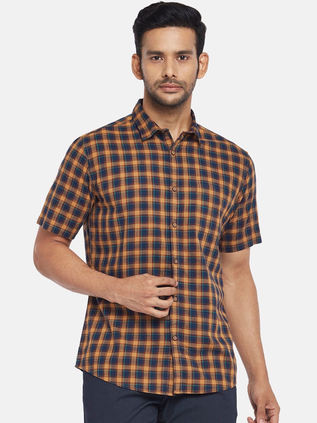 

BYFORD by Pantaloons Men Brown Checked Casual Shirt