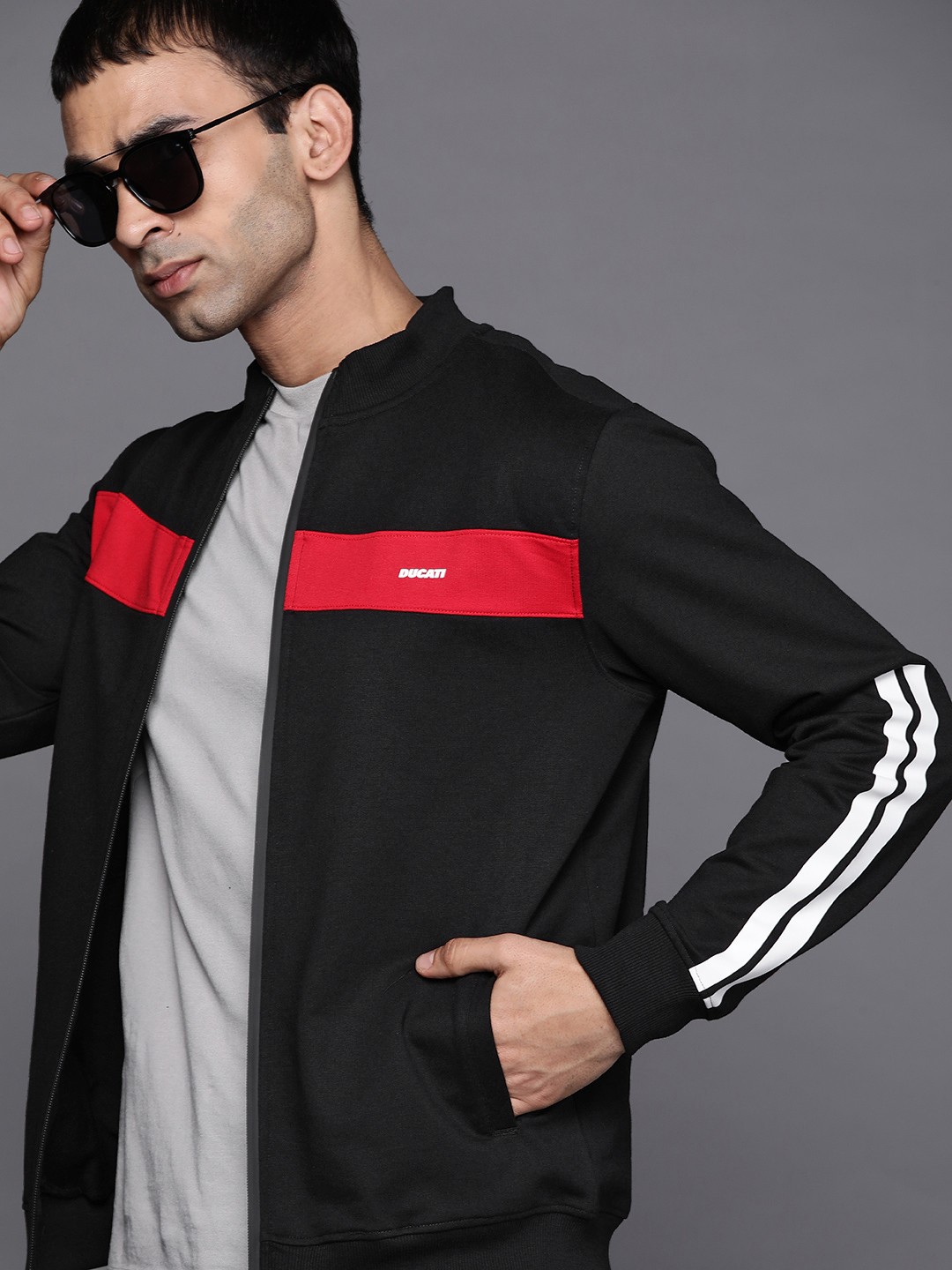 

Ducati Men Black & Red Colourblocked Sweatshirt