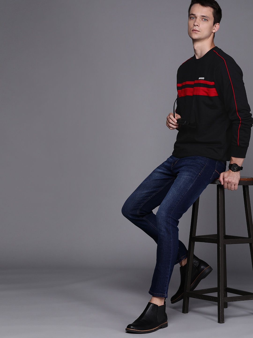

Ducati Men Black & Red Striped Sweatshirt