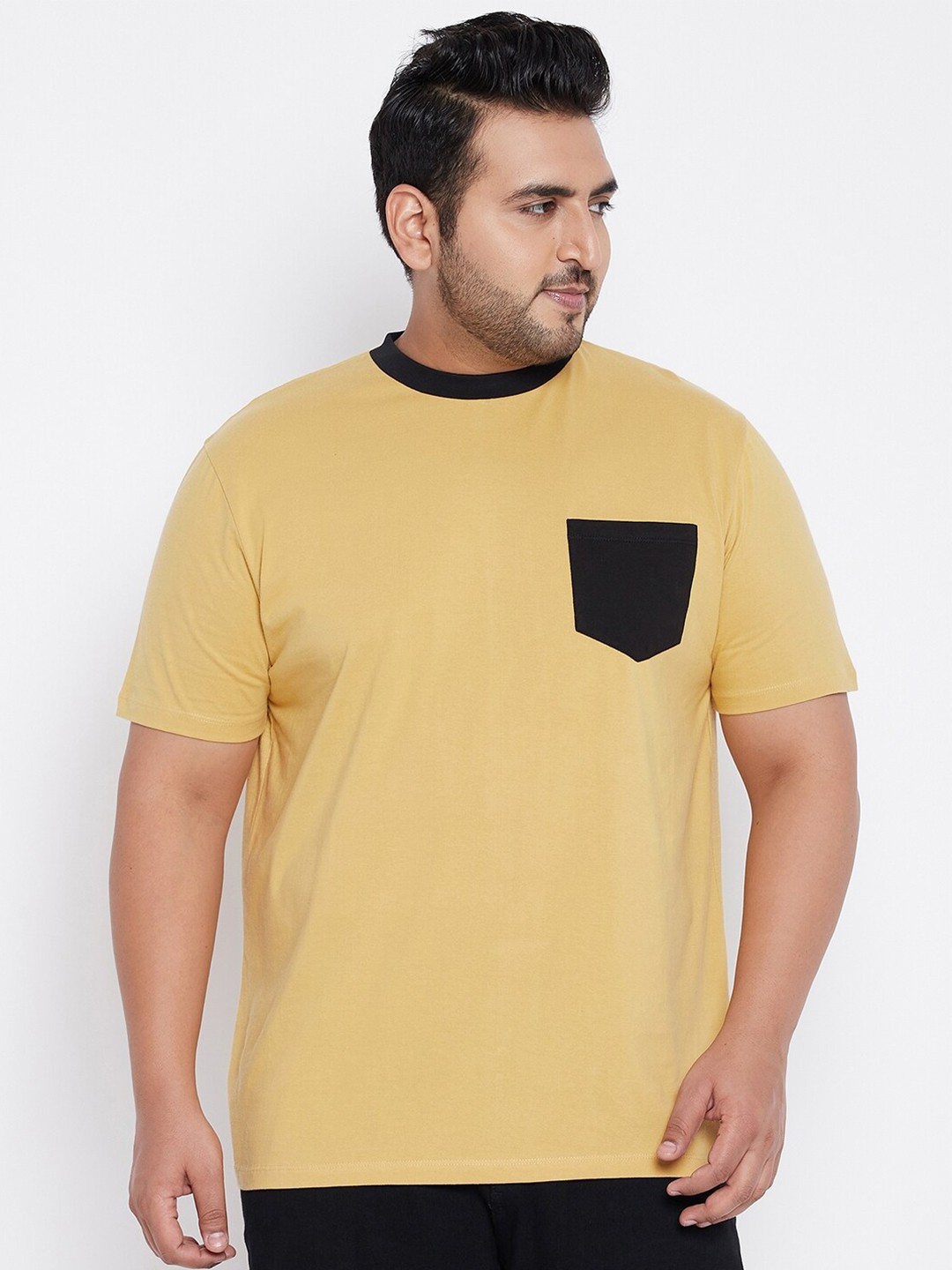 

bigbanana Men Beige Plus Size Pure Cotton T-shirt