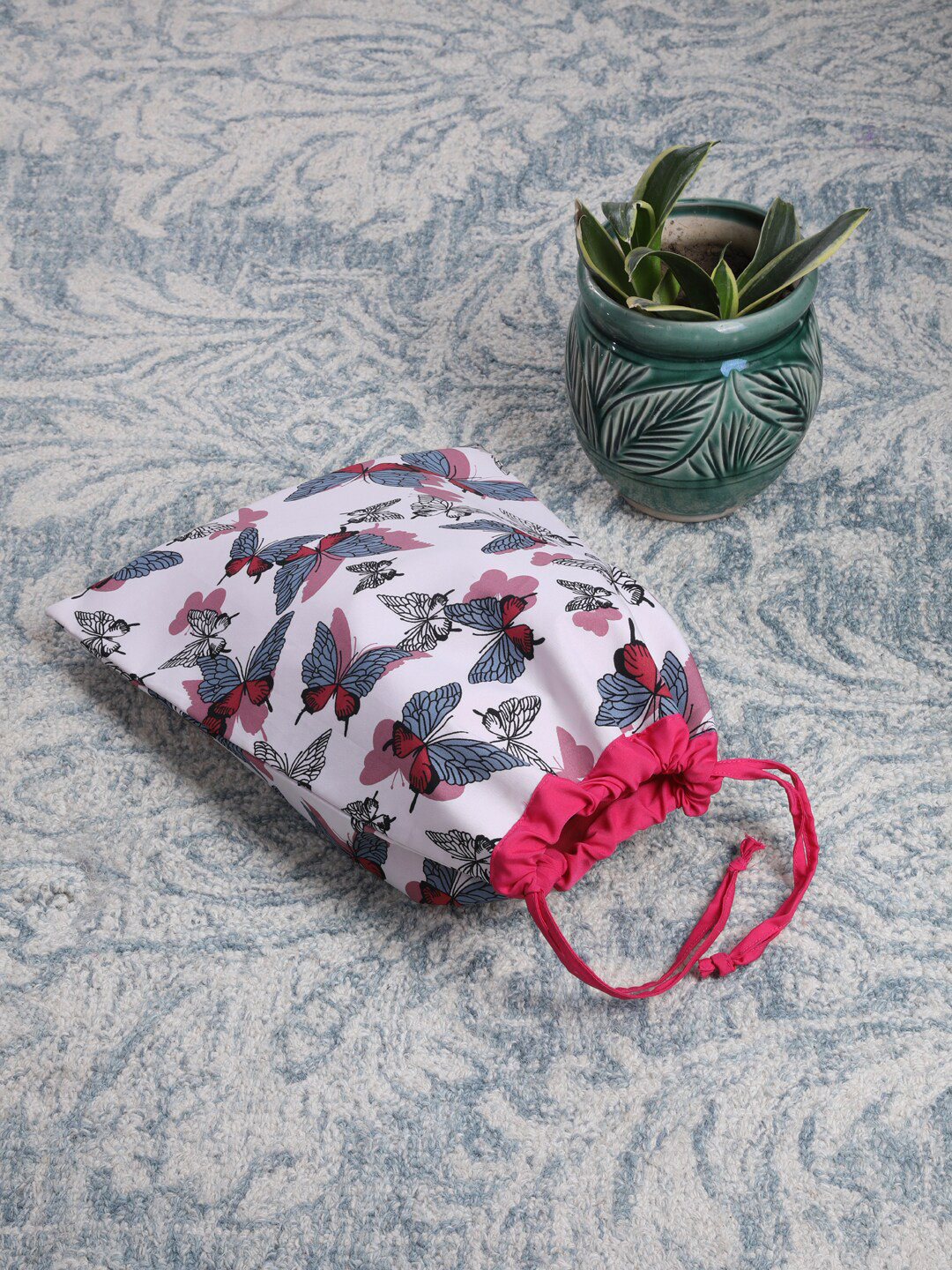 

My Gift Booth Set Of 2 White & Pink Printed Travel Shoe Bags