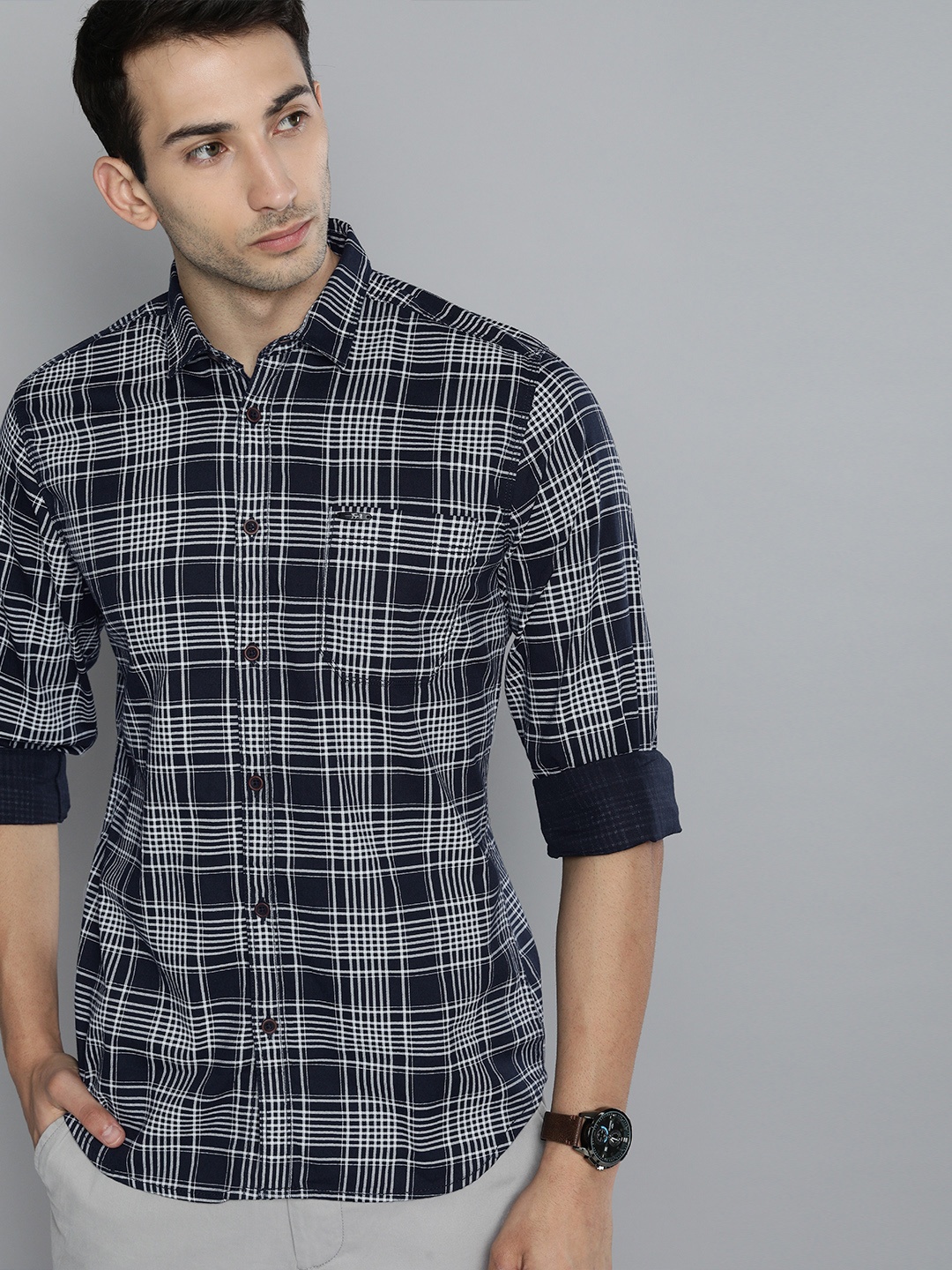 

The Indian Garage Co Men Navy Blue Slim Fit Tartan Checks Opaque Checked Casual Shirt