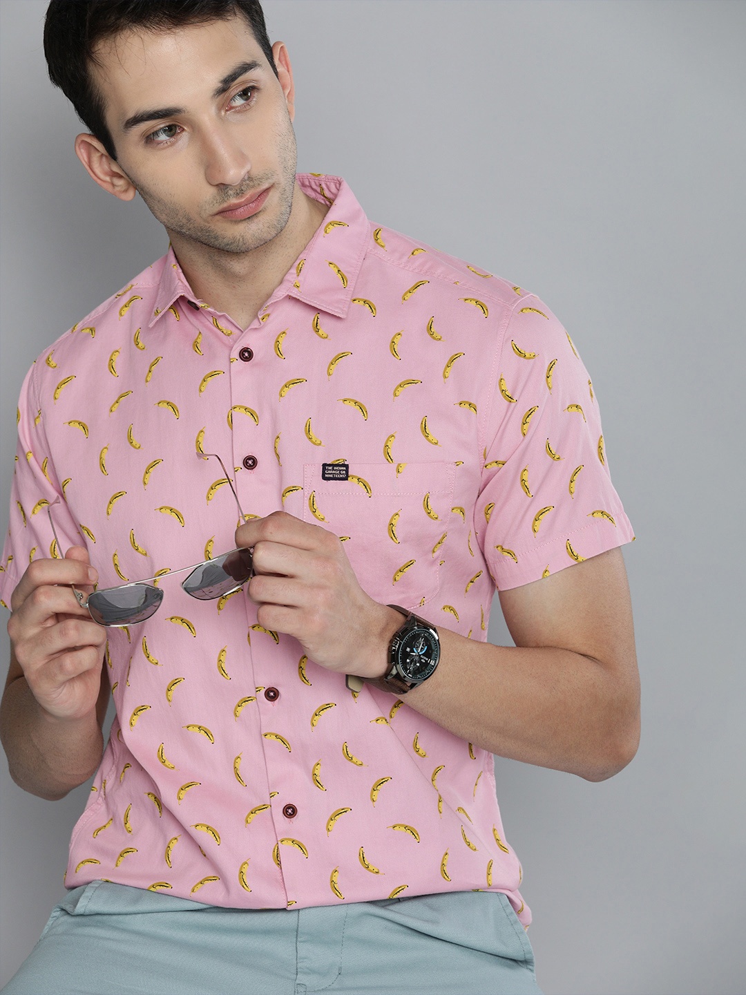 

The Indian Garage Co Men Pink & Yellow Printed Slim Fit Casual Shirt