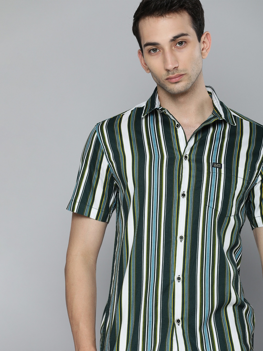 

The Indian Garage Co Men Green Slim Fit Opaque Striped Casual Shirt