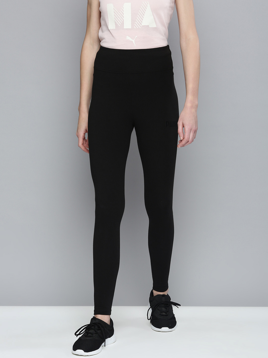 

Puma Women Black Solid Tights