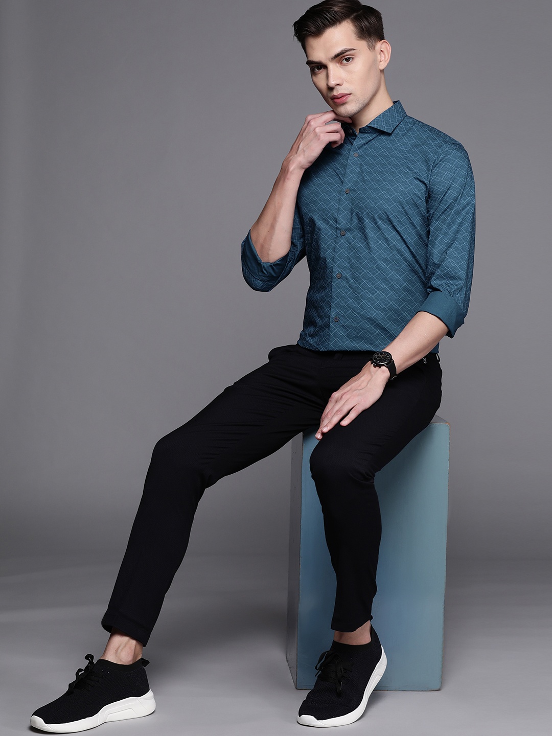 

Louis Philippe Sport Men Teal Blue Super Slim Fit Opaque Printed Formal Shirt