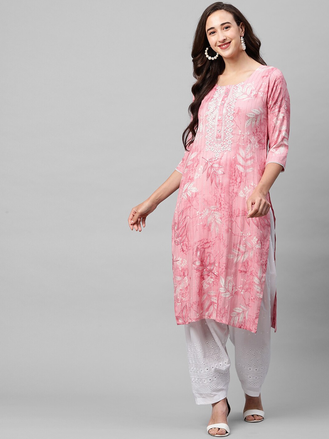 

FASHOR Women Pink Embroidered Ethnic Motifs Kurta