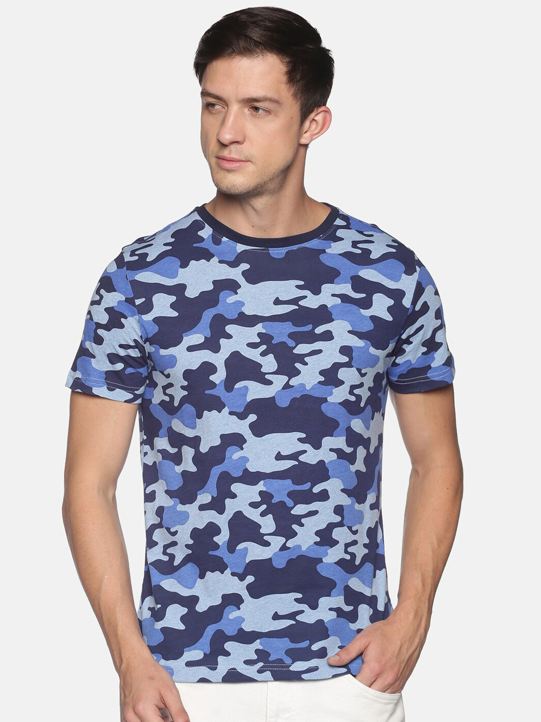 

Steenbok Men Navy Blue Camouflage Printed T-shirt