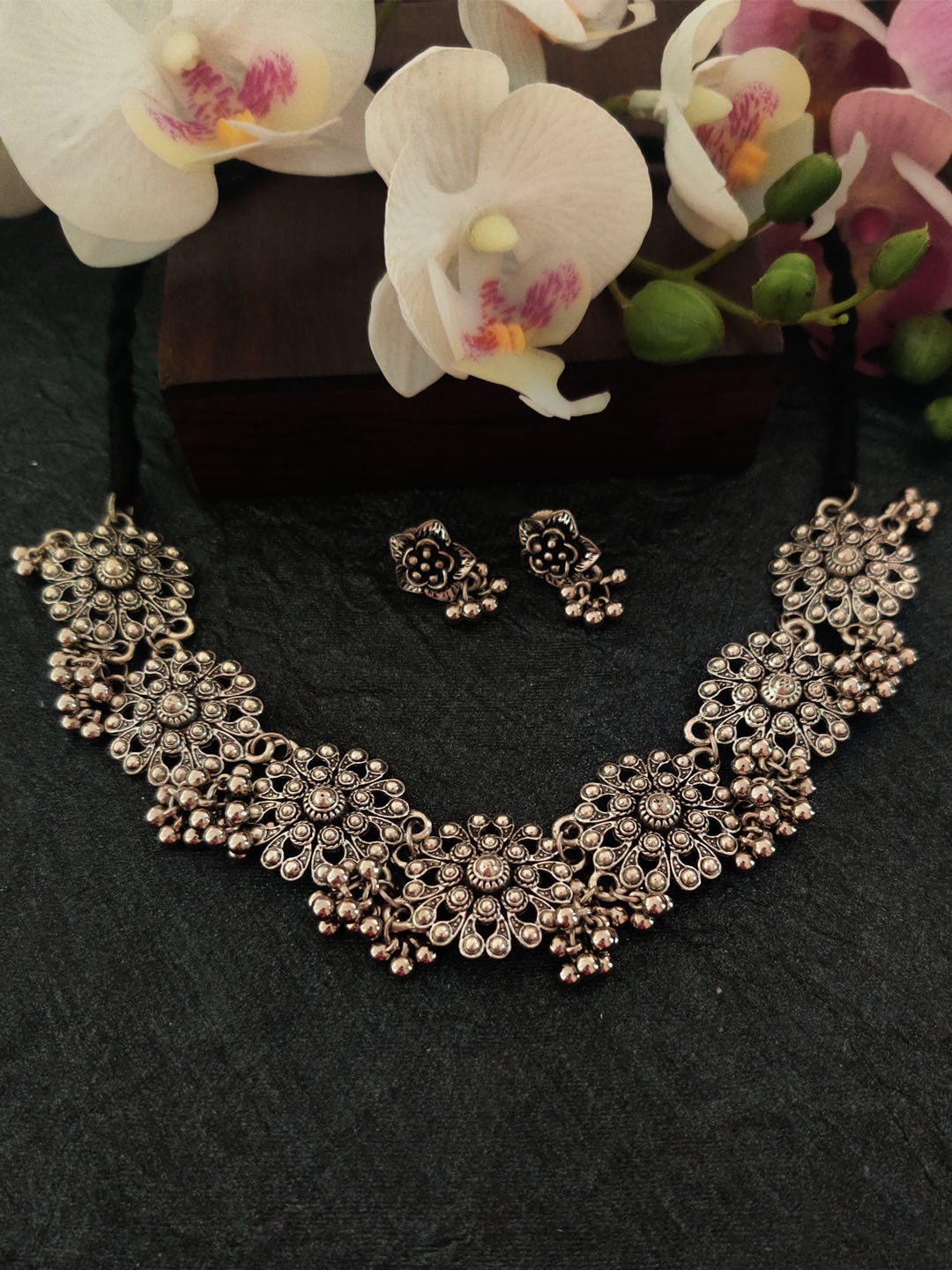 

Binnis Wardrobe Set of Silver-Plated German Silver Ghungru Choker Jewellery Set