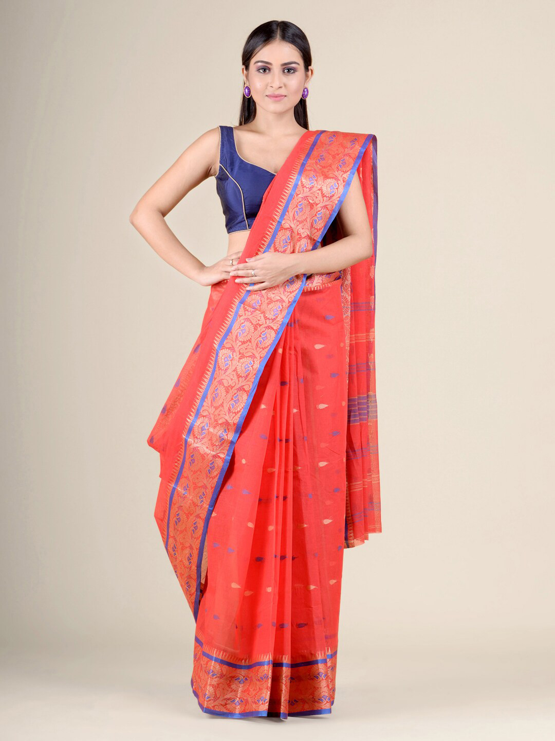 

Charukriti Red & Gold-Toned Woven Design Pure Cotton Handloom Taant Saree