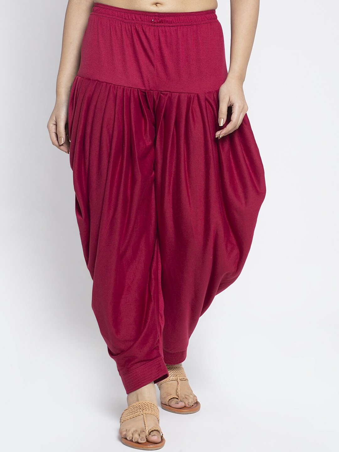 

GRACIT Women Maroon Solid Salwar