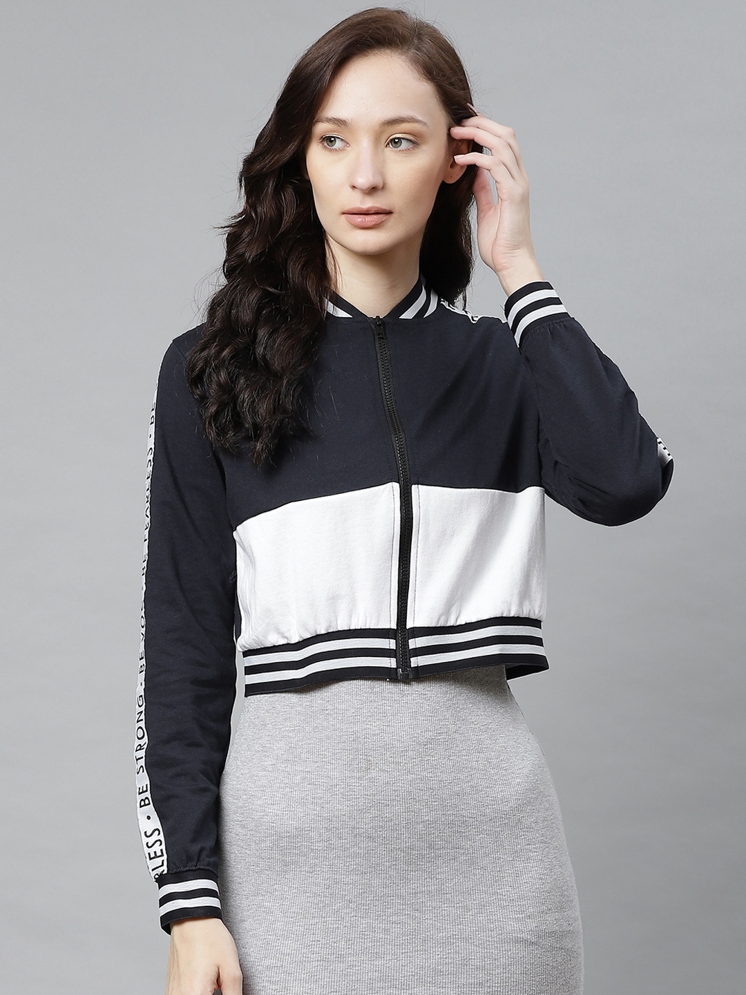 

Hubberholme Women Navy Blue & White Colourblocked Cropped Sweatshirt