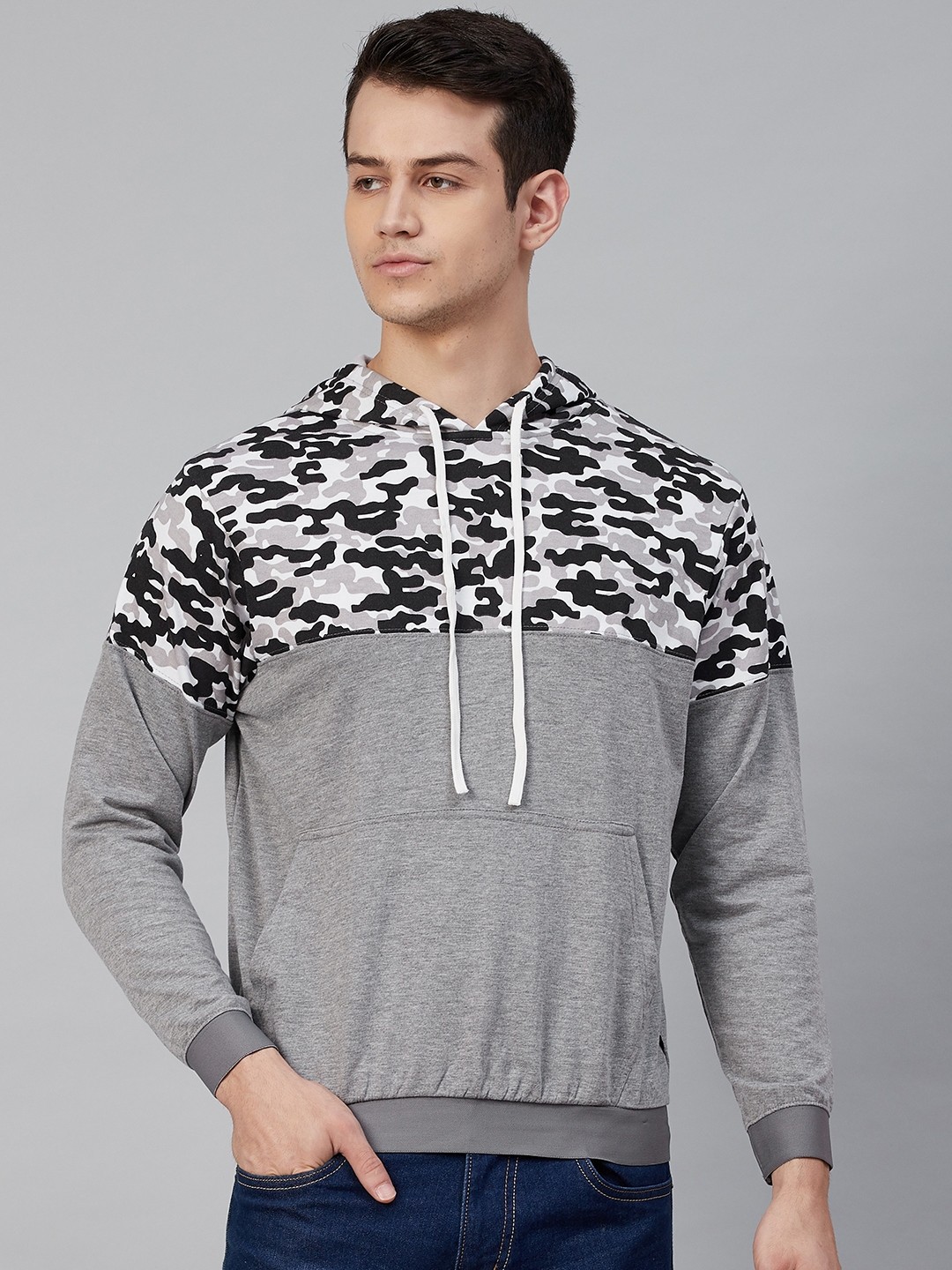 

Hubberholme Men Grey Printed Hooded Sweatshirt