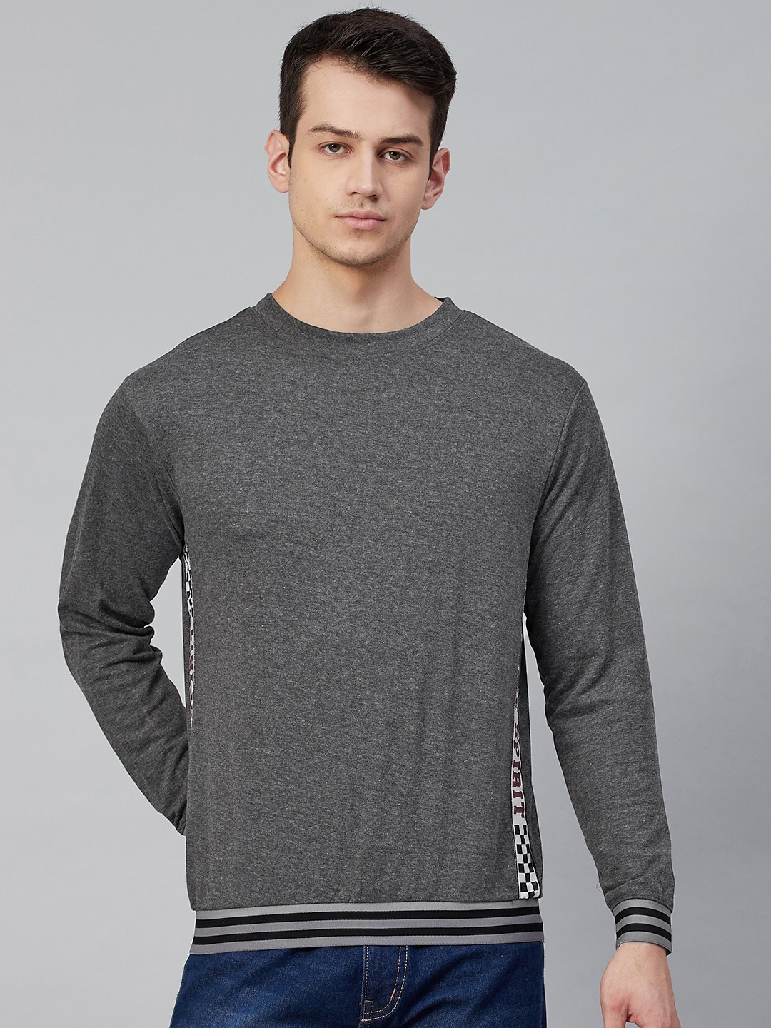 

Hubberholme Men Charcoal Grey Solid Cotton Sweatshirt