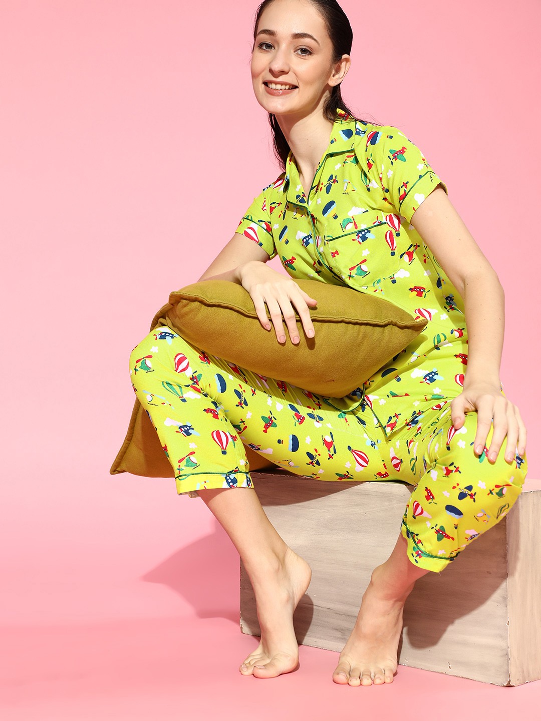 

Bellofox Women Lime Green & Red Sky-High Printed Pyjama Set