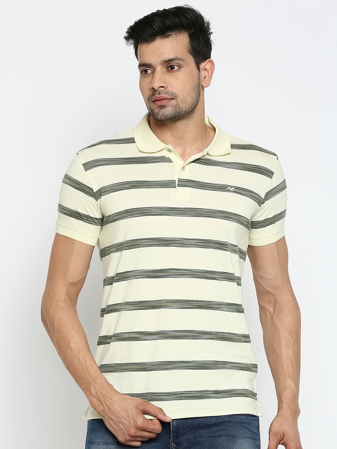 

Mufti Men Yellow Striped Polo Collar Slim Fit T-shirt