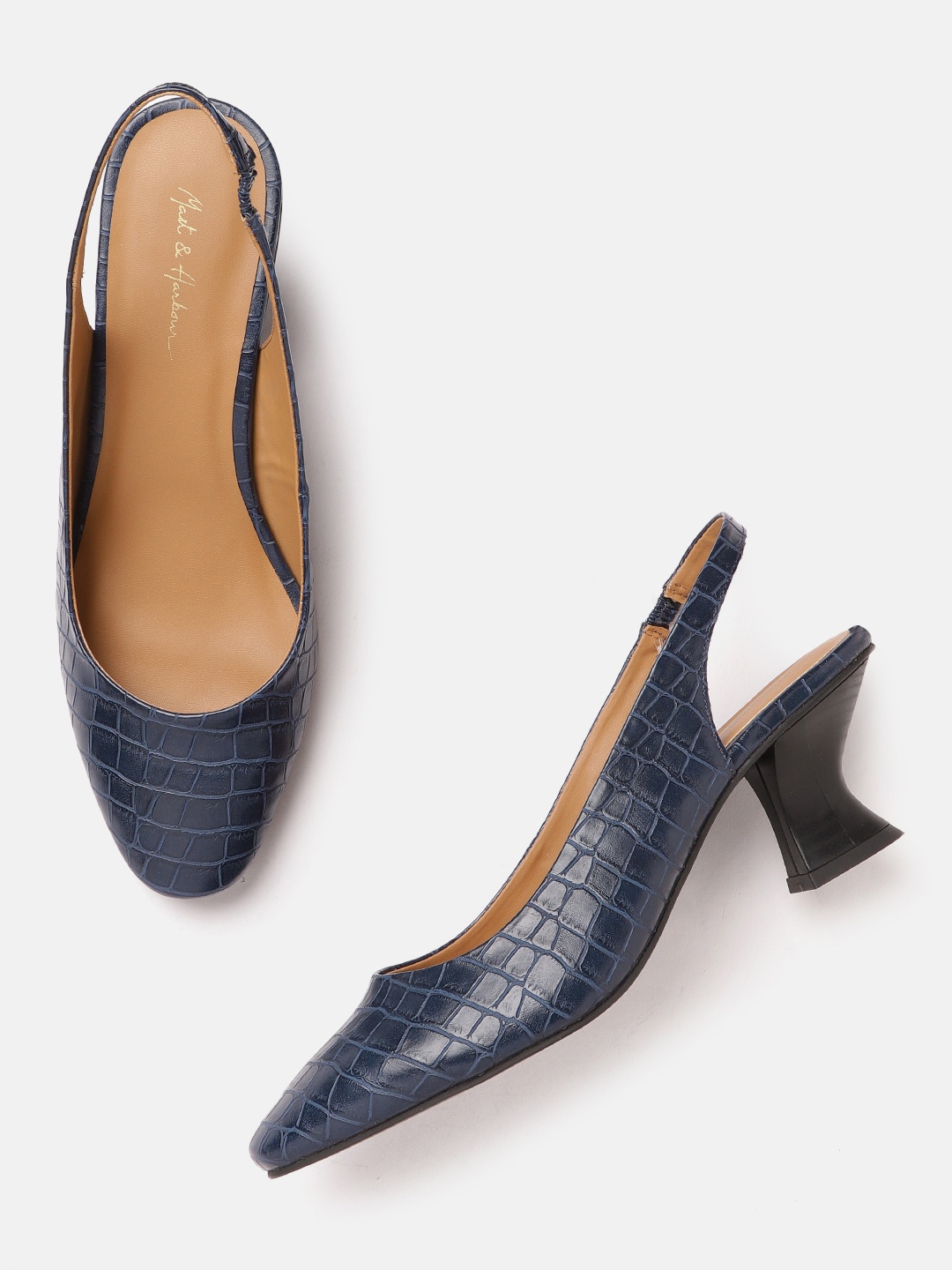 

Mast & Harbour Women Navy Blue Textured Block Pumps