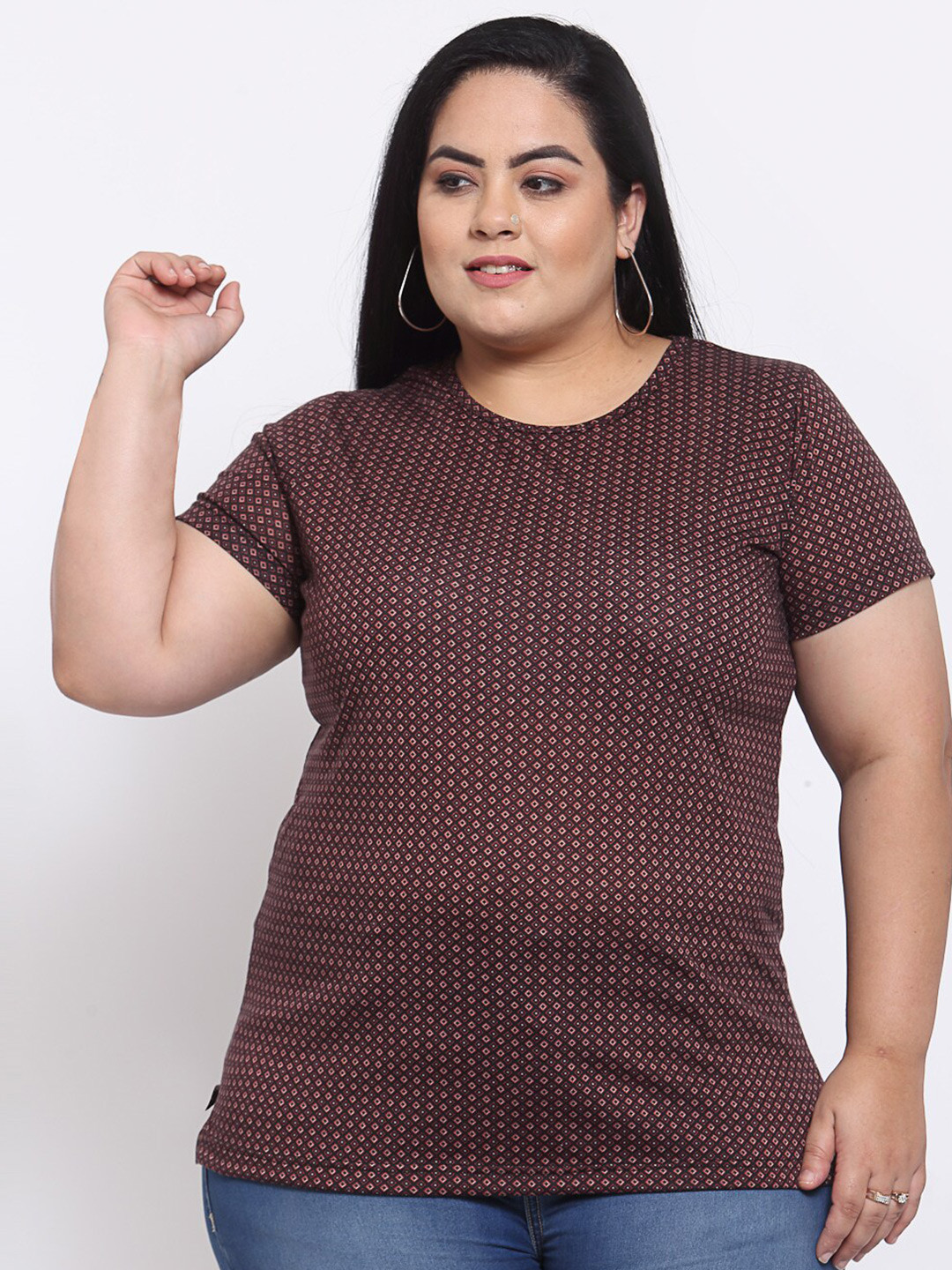 

plusS Women Maroon Geometric Printed T-shirt