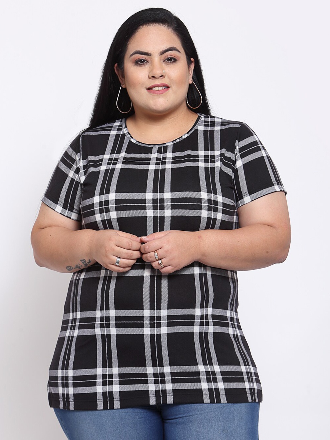 

plusS Women Black & White Checked T-shirt