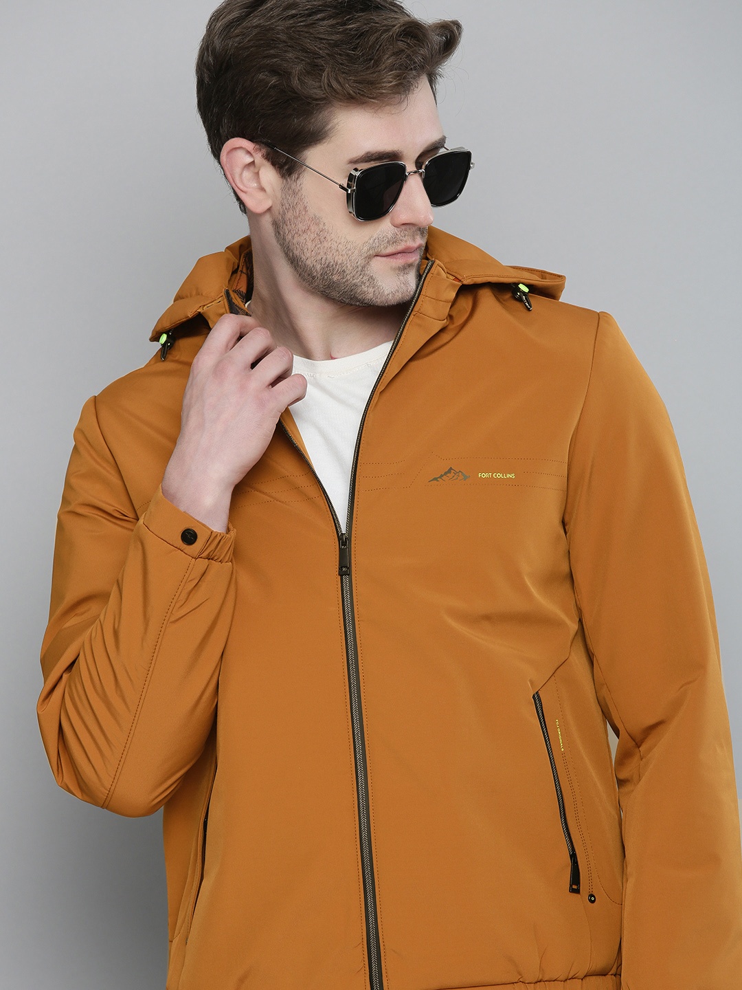 

Fort Collins Men Brown Solid Lightweight Outdoor Sporty Jacket