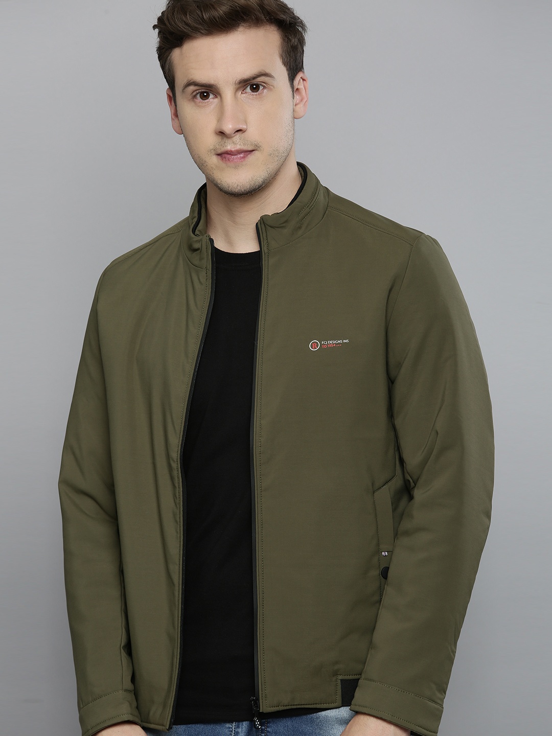 

Fort Collins Men Olive Green Solid Sporty Jacket
