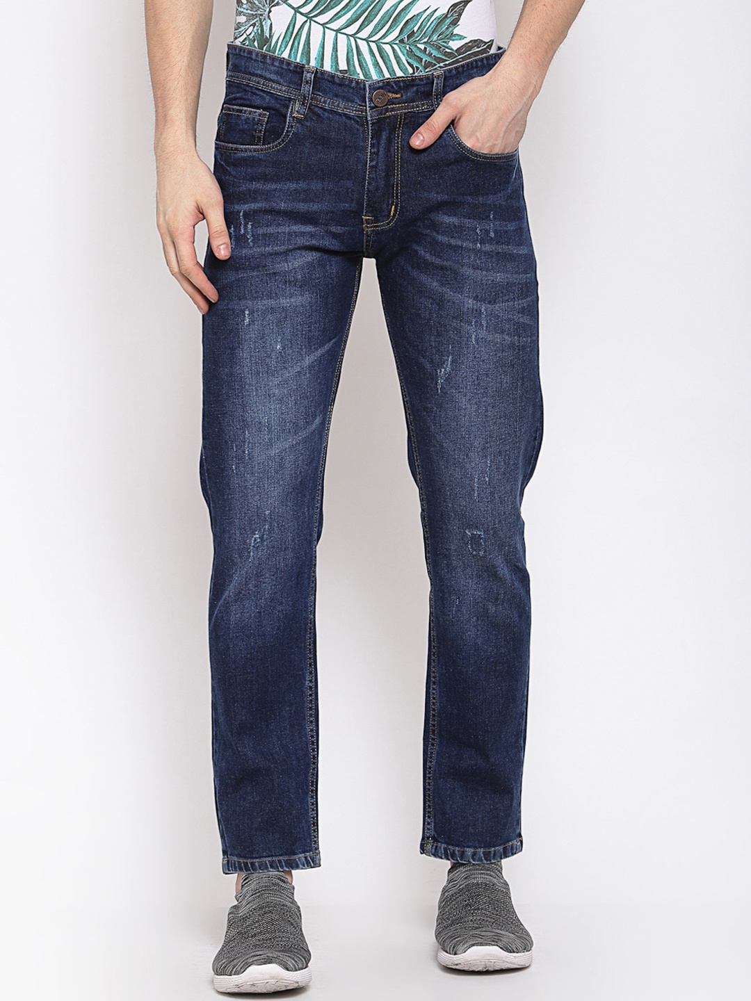 

Xee Men Blue Mid-Rise Mildly Distressed Light Fade Jeans