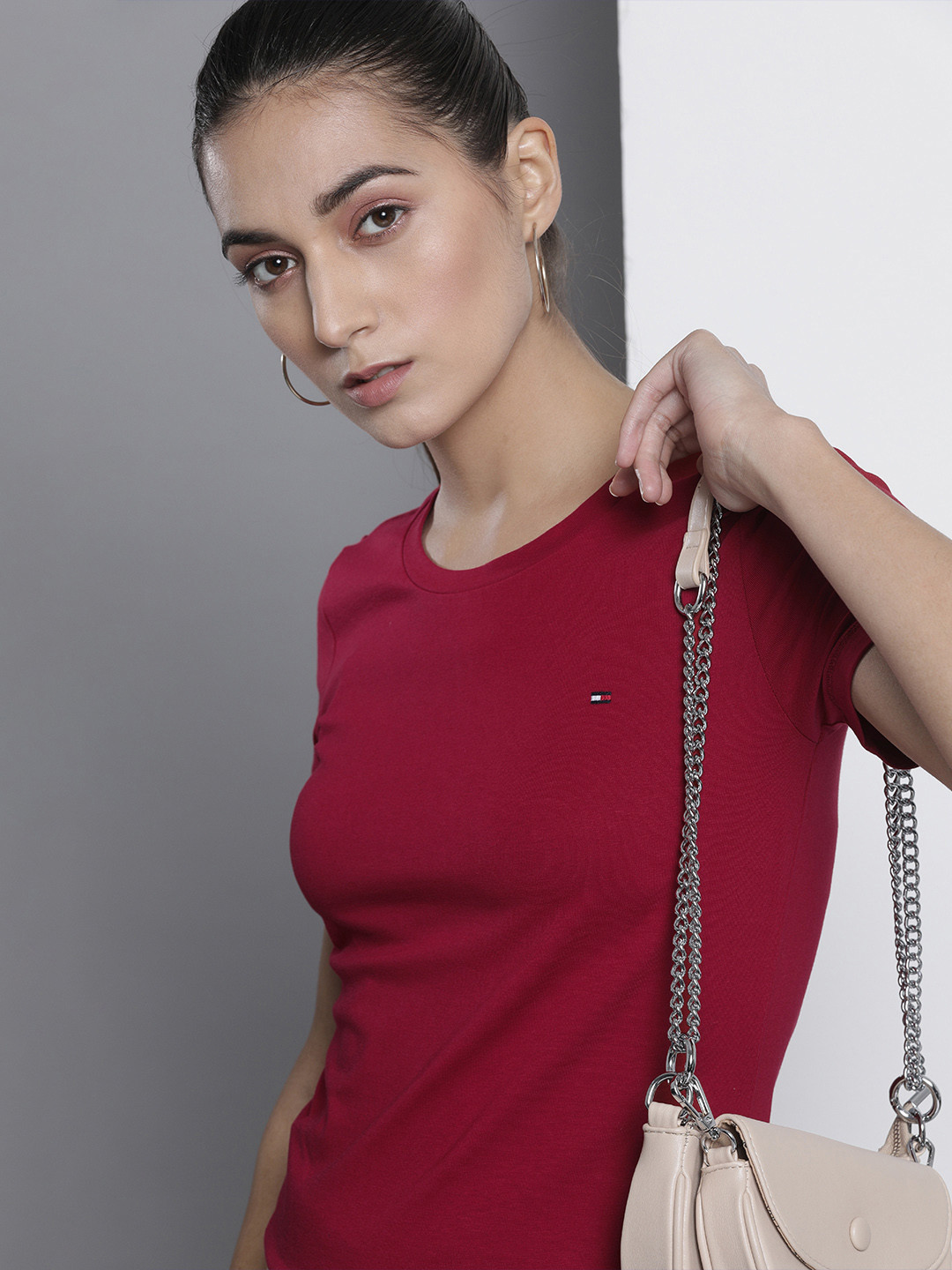 

Tommy Hilfiger Women Maroon Embroidery Detailed T-shirt