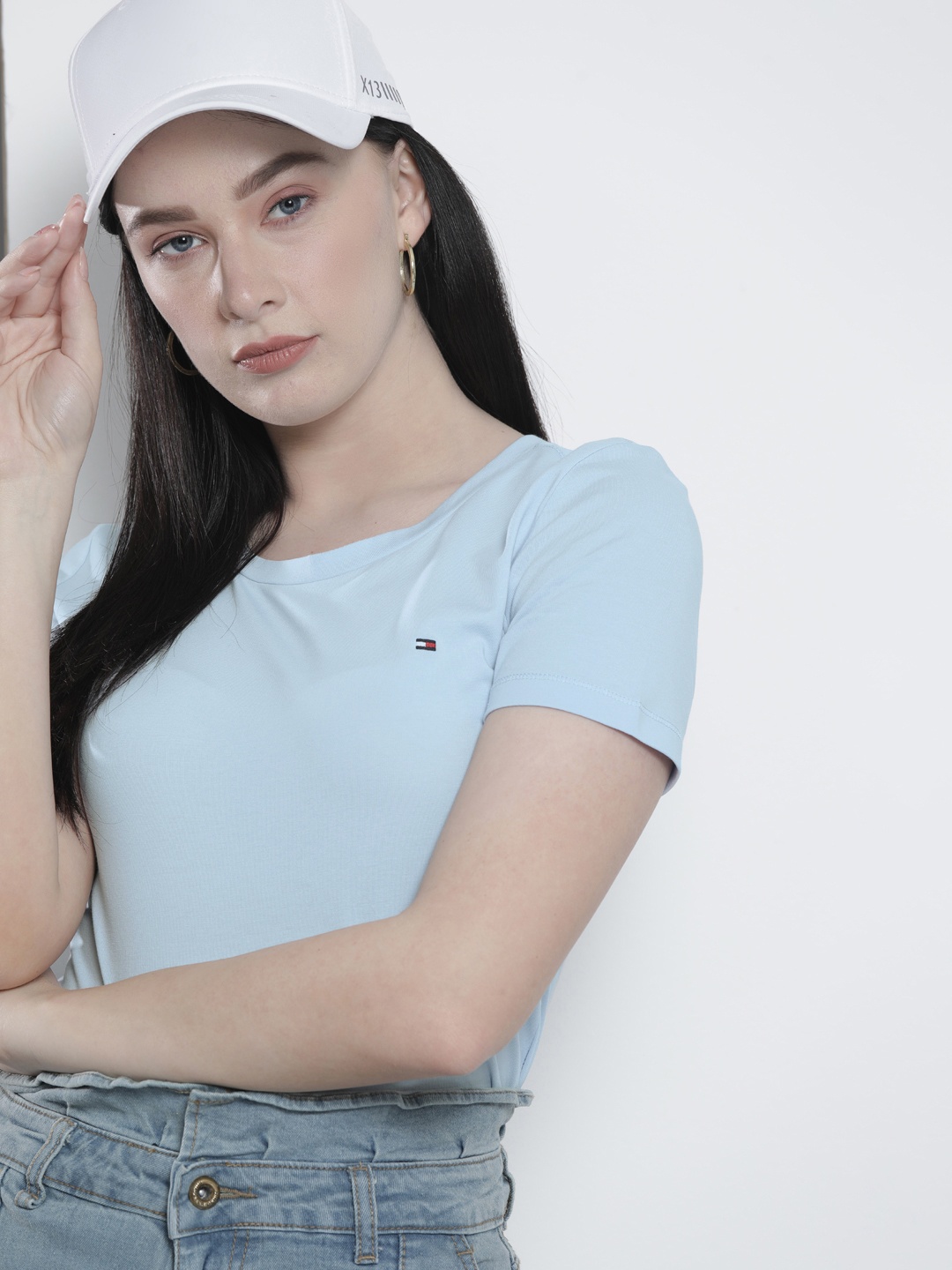 

Tommy Hilfiger Women Blue Solid Slim Fit Longline T-shirt