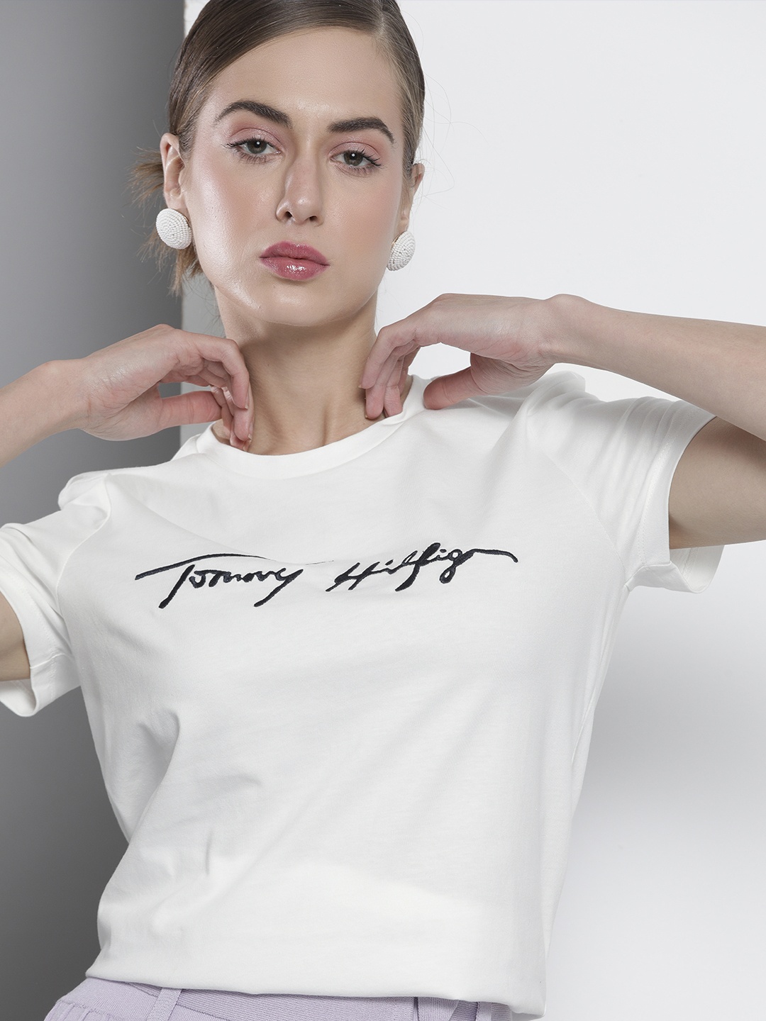 

Tommy Hilfiger Women White Brand Logo Printed Organic Cotton T-shirt