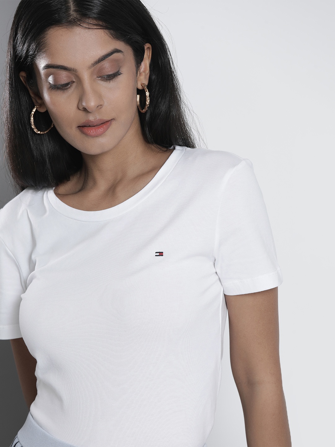 

Tommy Hilfiger Women White Solid Moisture Wicking & Bio Based T-shirt