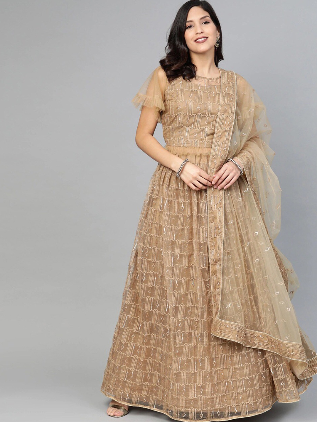 

SHOPGARB Gold-Toned Embellished Sequinned Semi-Stitched Lehenga & Unstitched Blouse With Dupatta