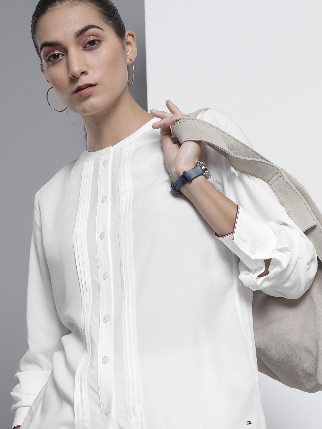 

Tommy Hilfiger Women White Solid Casual Shirt