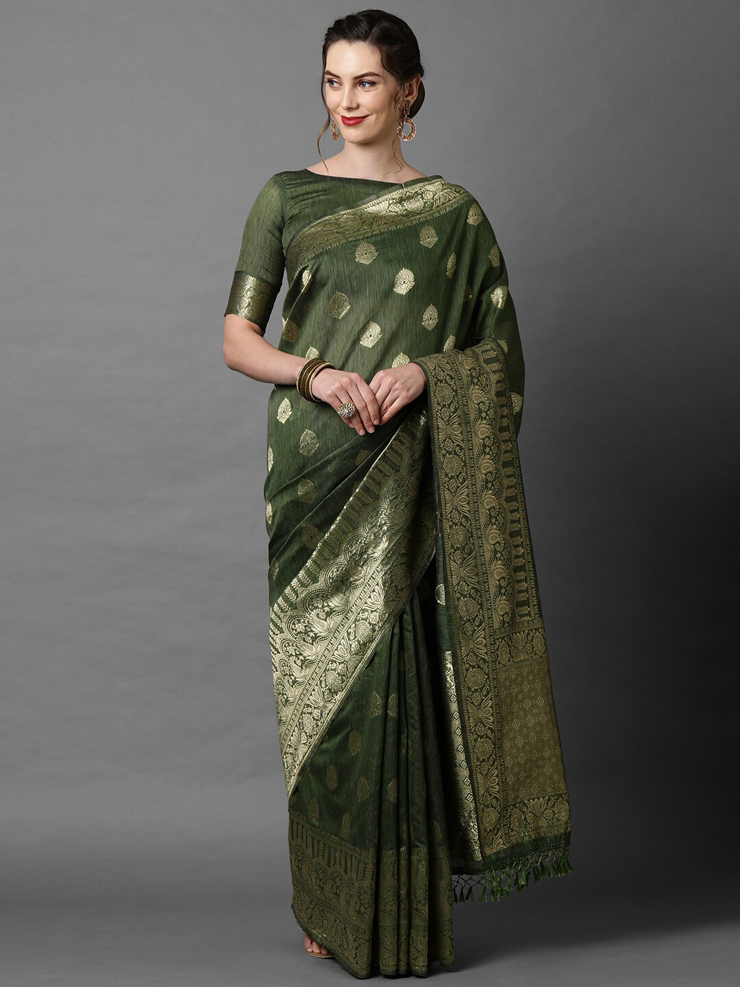 

Mitera Green & Gold-Toned Ethnic Motifs Zari Banarasi Saree
