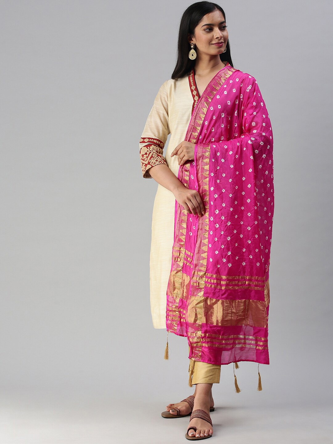 

Soch Pink & Golden Art Silk Bandhani Dupatta with Zari