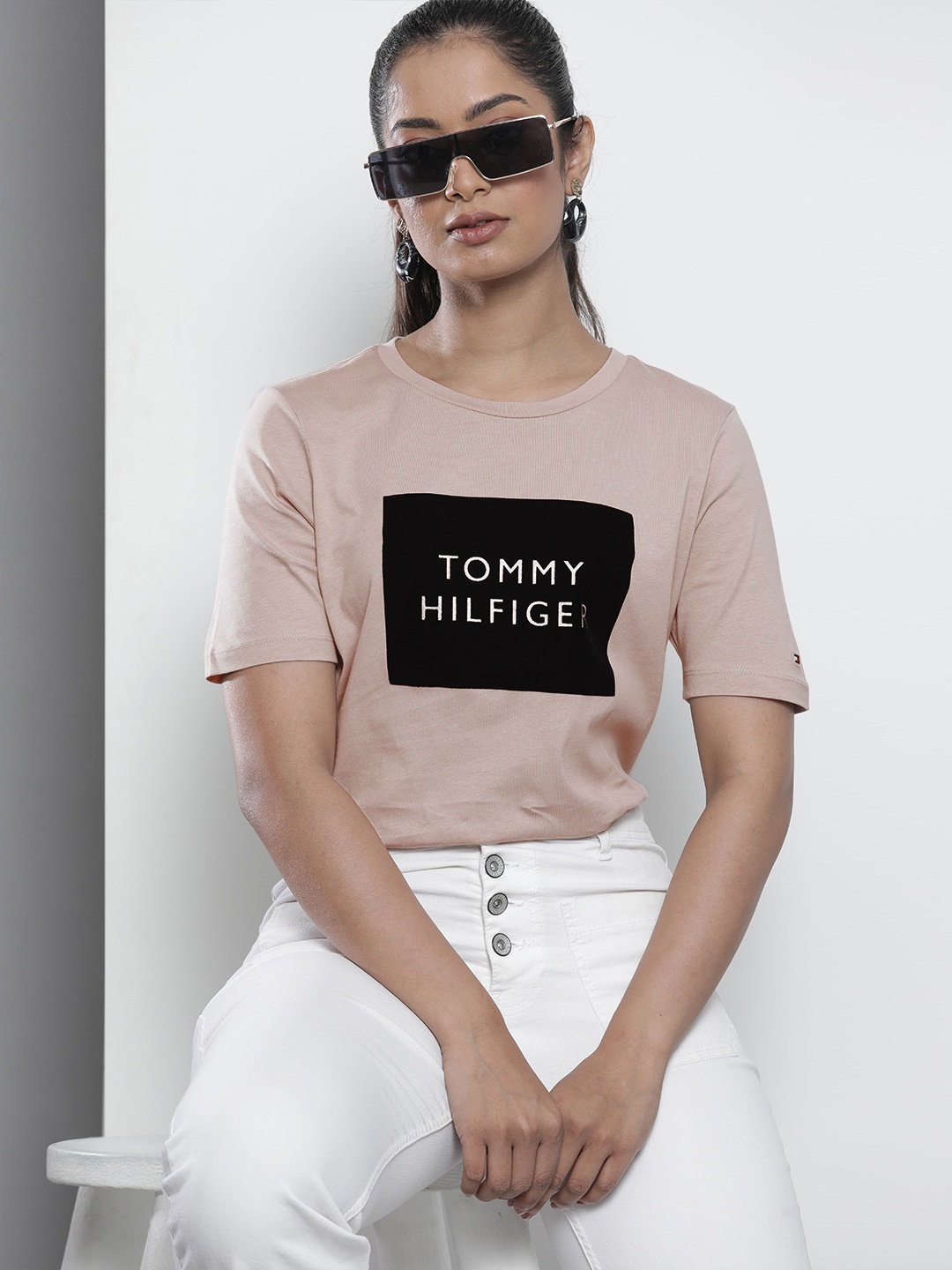 

Tommy Hilfiger Women Beige Brand Logo Patchwork T-shirt