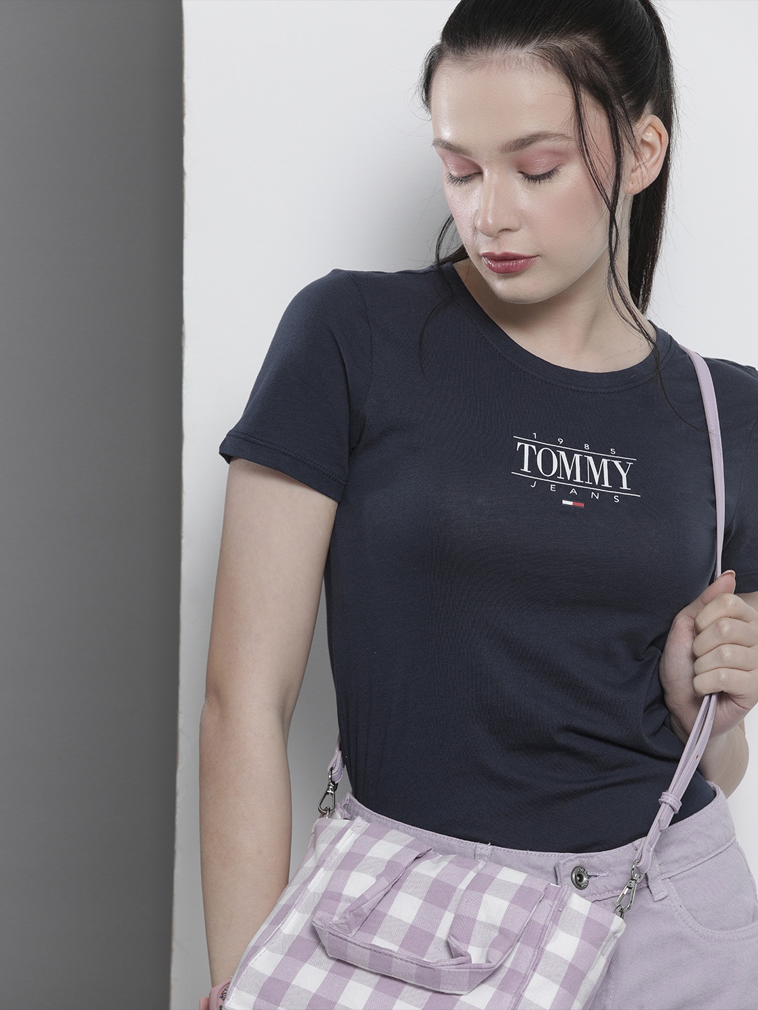 

Tommy Hilfiger Women Navy Blue Brand Logo Printed Slim Fit T-shirt
