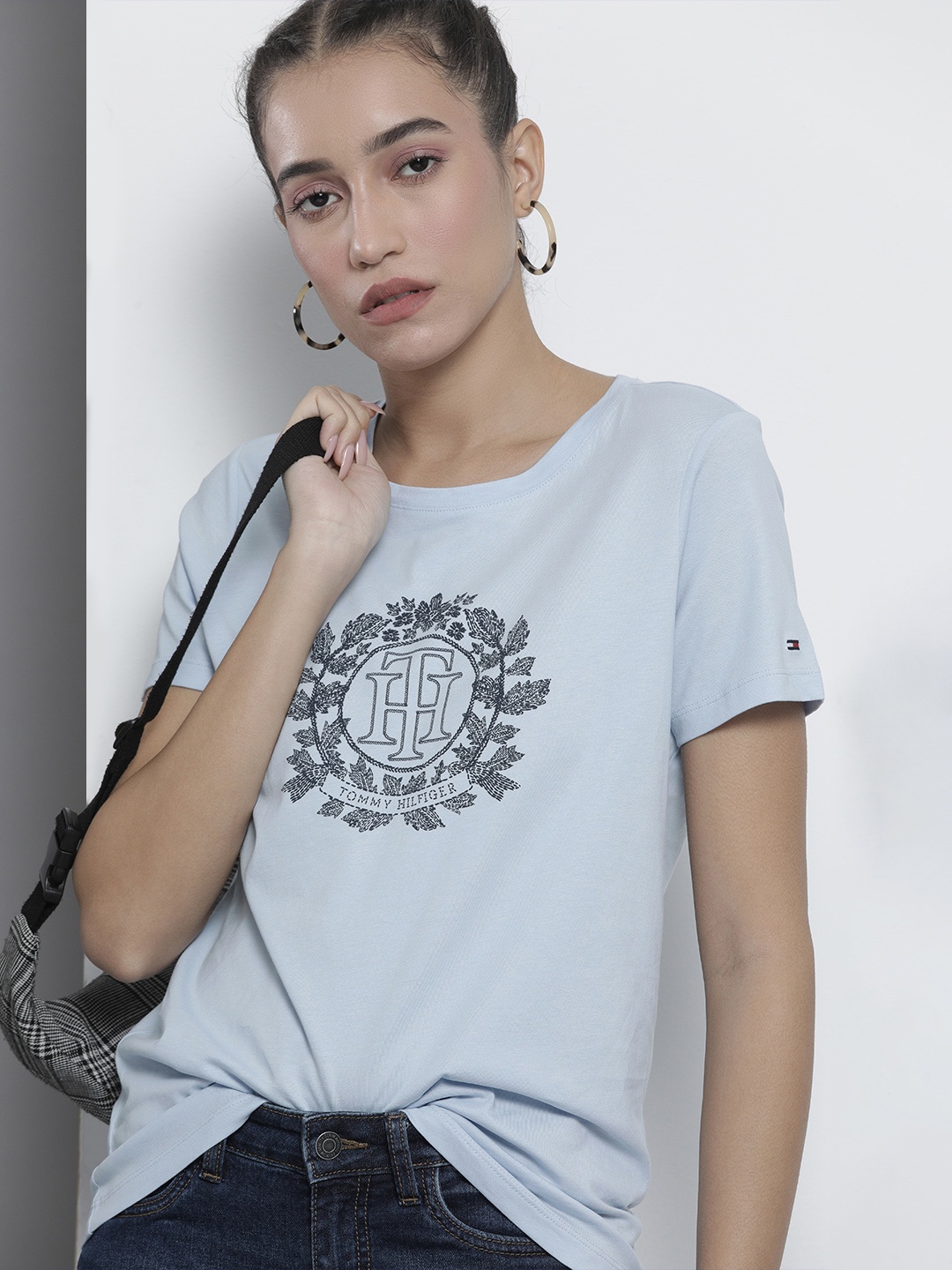 

Tommy Hilfiger Women Blue Black Brand Logo Printed Organic Cotton Dynamic Grip Pure Cotton T-shirt