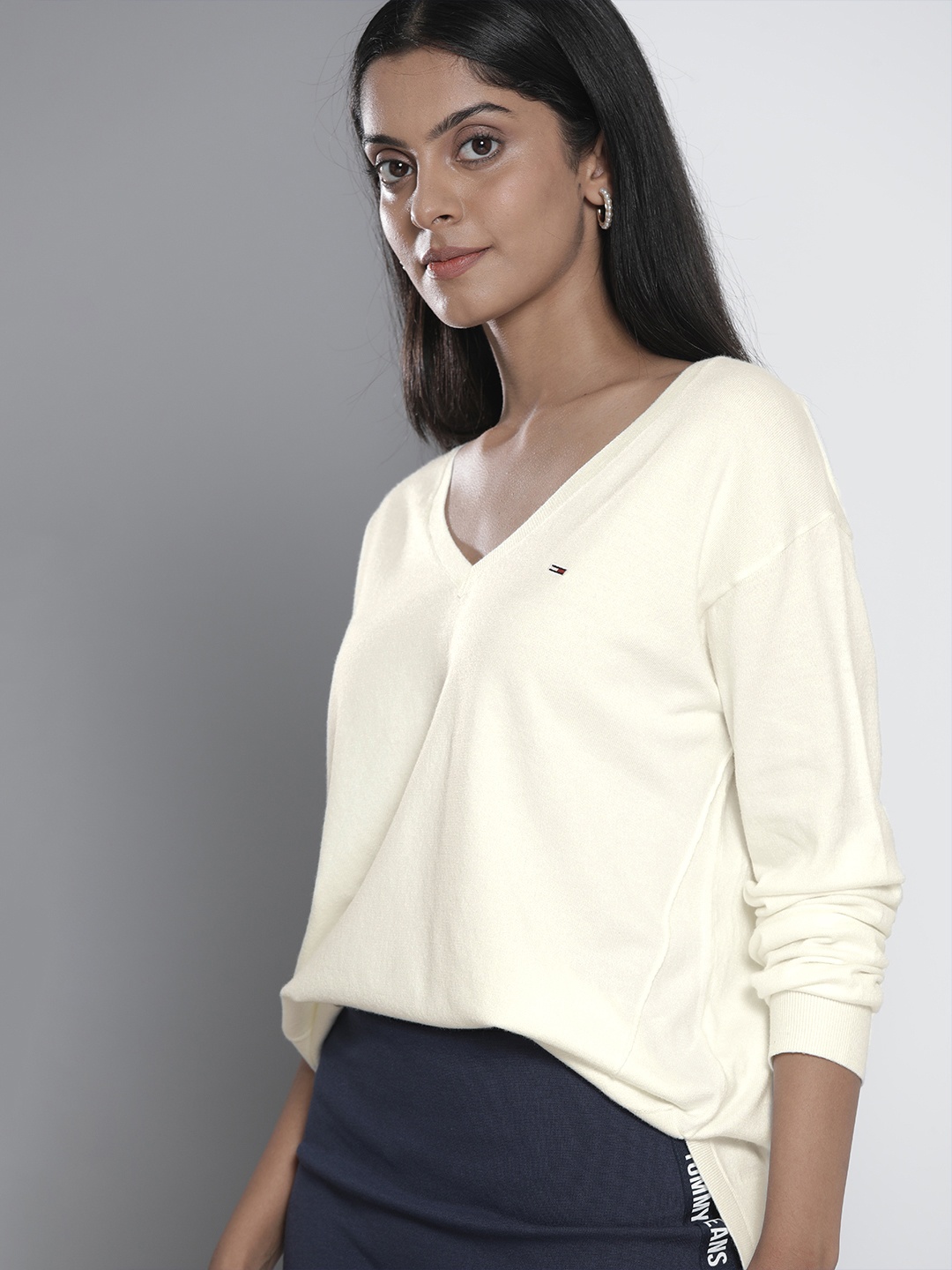 

Tommy Hilfiger Women Cream-Coloured Lenzing EcoVero Sustainable Pullover