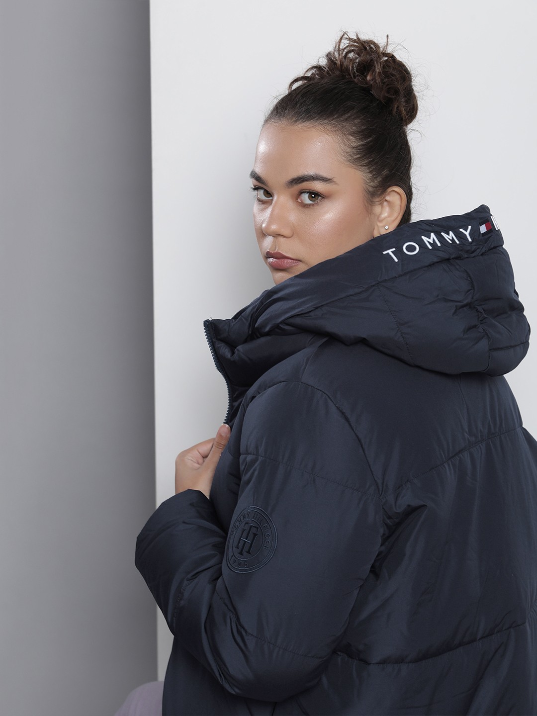 

Tommy Hilfiger Women Navy Blue Solid Padded Jacket With Printed Detailing