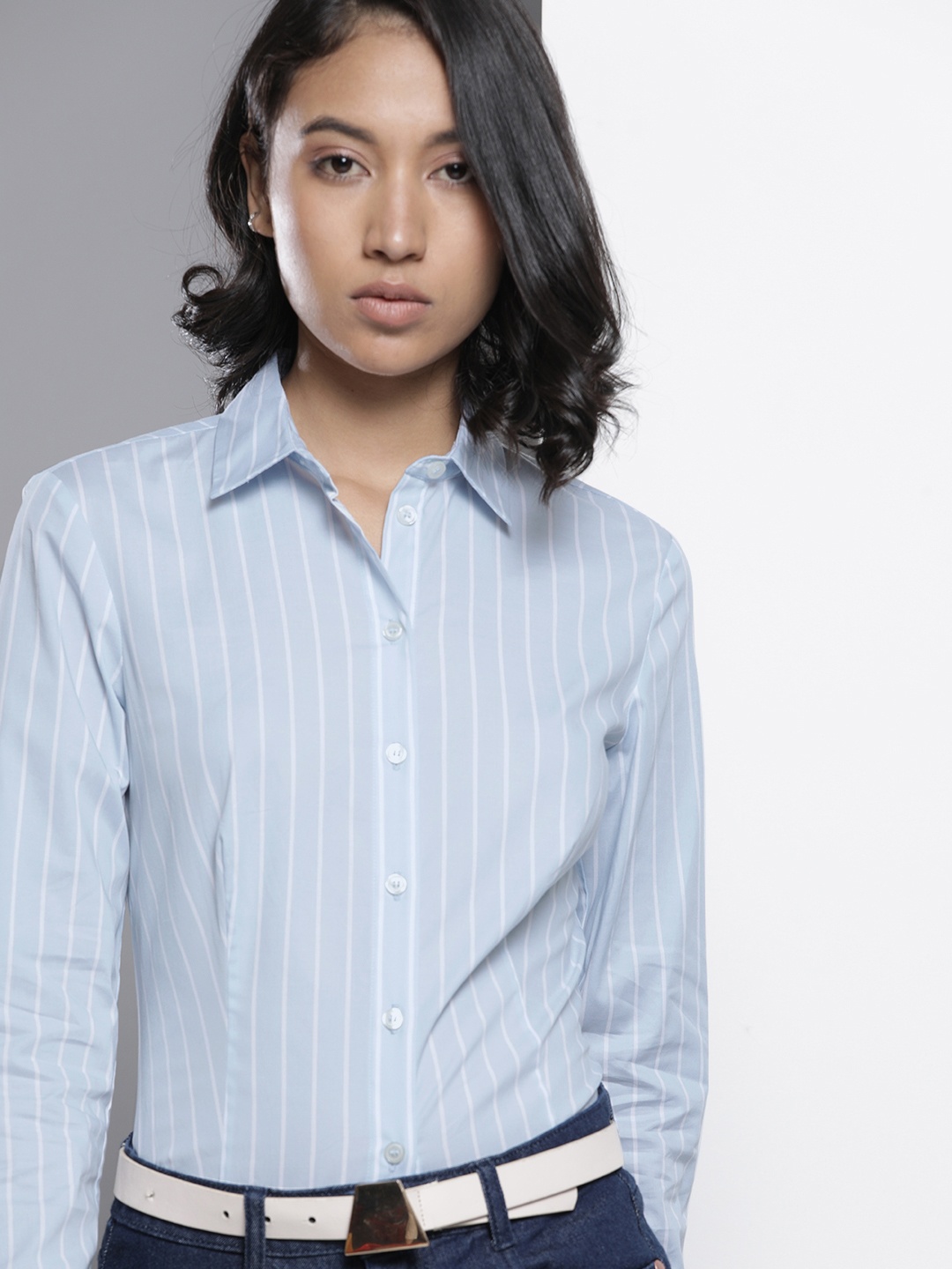 

Tommy Hilfiger Women Blue & White Slim Fit Opaque Striped Casual Shirt